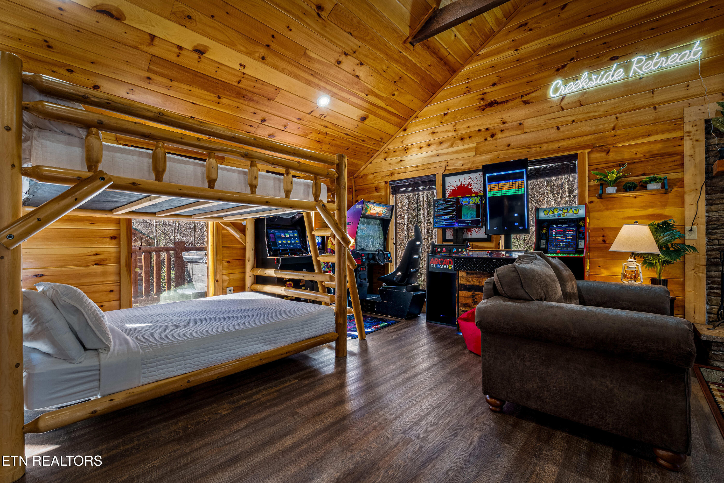 1610 Jobey Green Hollow Road Sevierville TN 37876