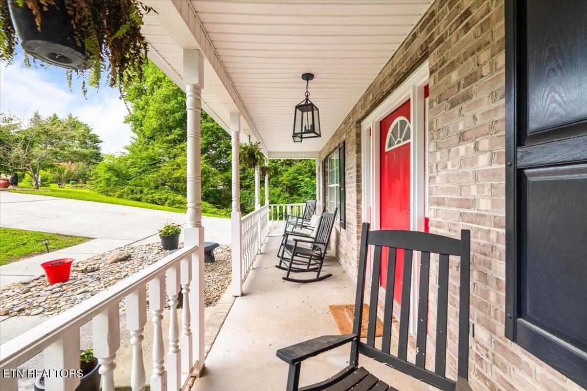 153 Autumn Drive Clinton TN 37716