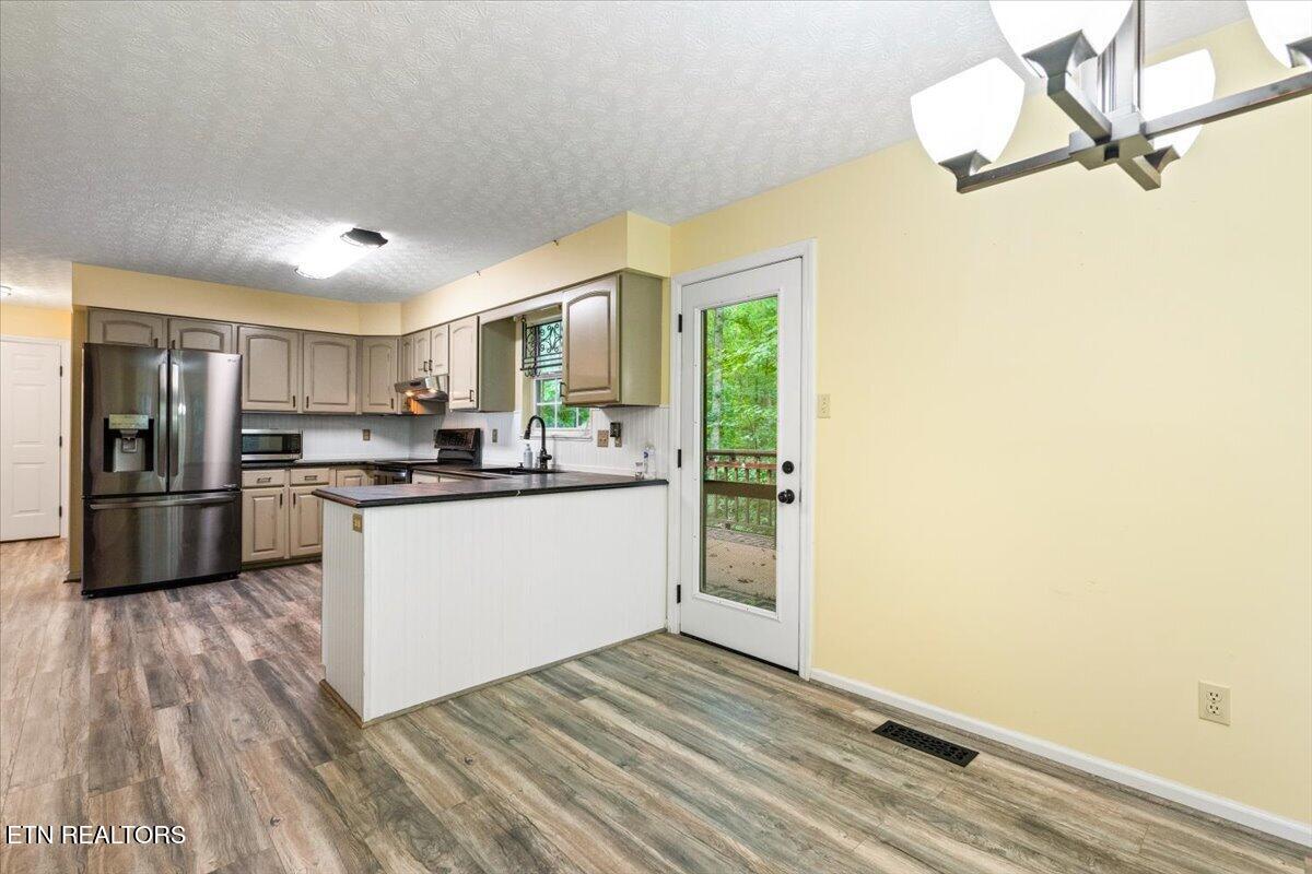153 Autumn Drive Clinton TN 37716