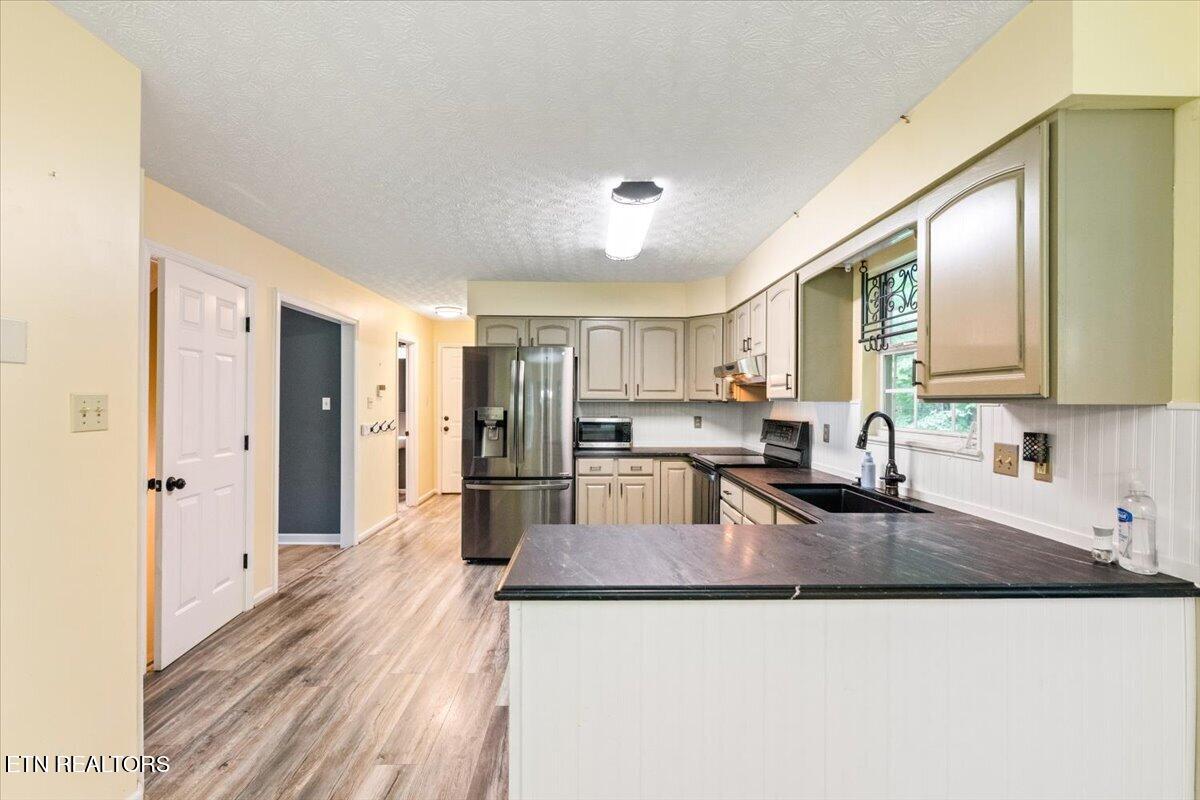 153 Autumn Drive Clinton TN 37716