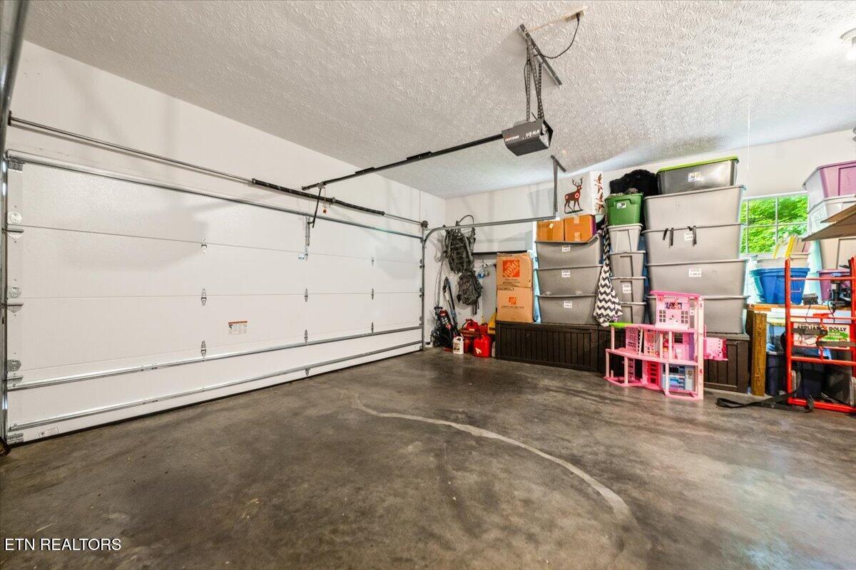 153 Autumn Drive Clinton TN 37716