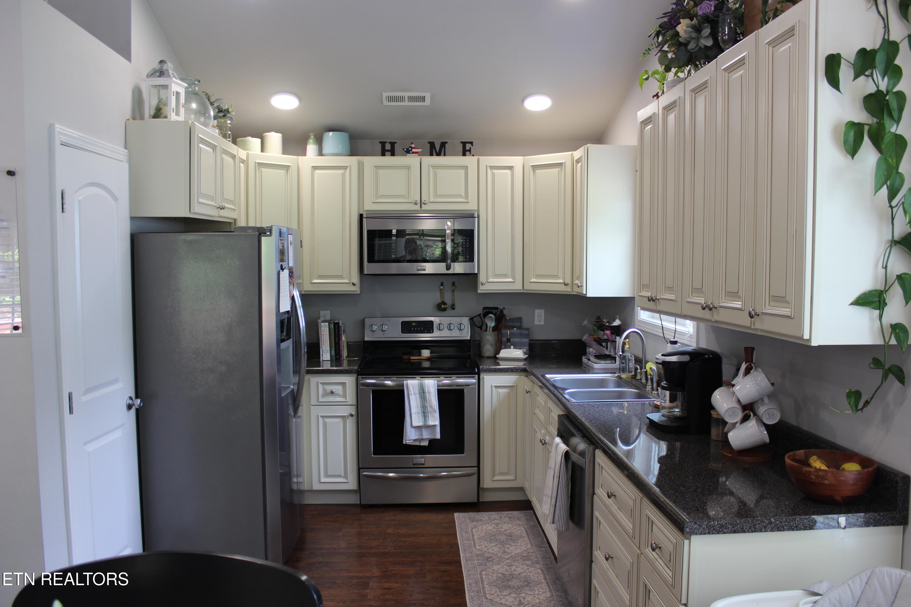 120 Judge Asbury Court Jacksboro TN 37757