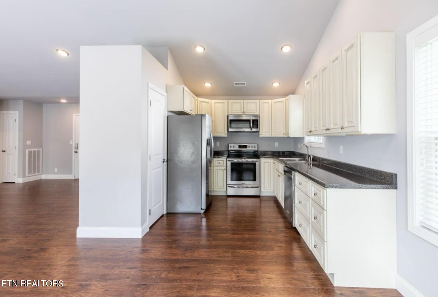 120 Judge Asbury Court Jacksboro TN 37757
