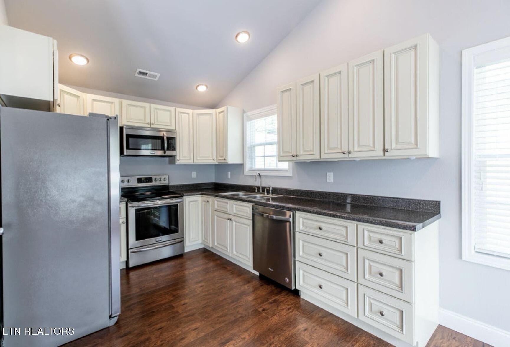 120 Judge Asbury Court Jacksboro TN 37757