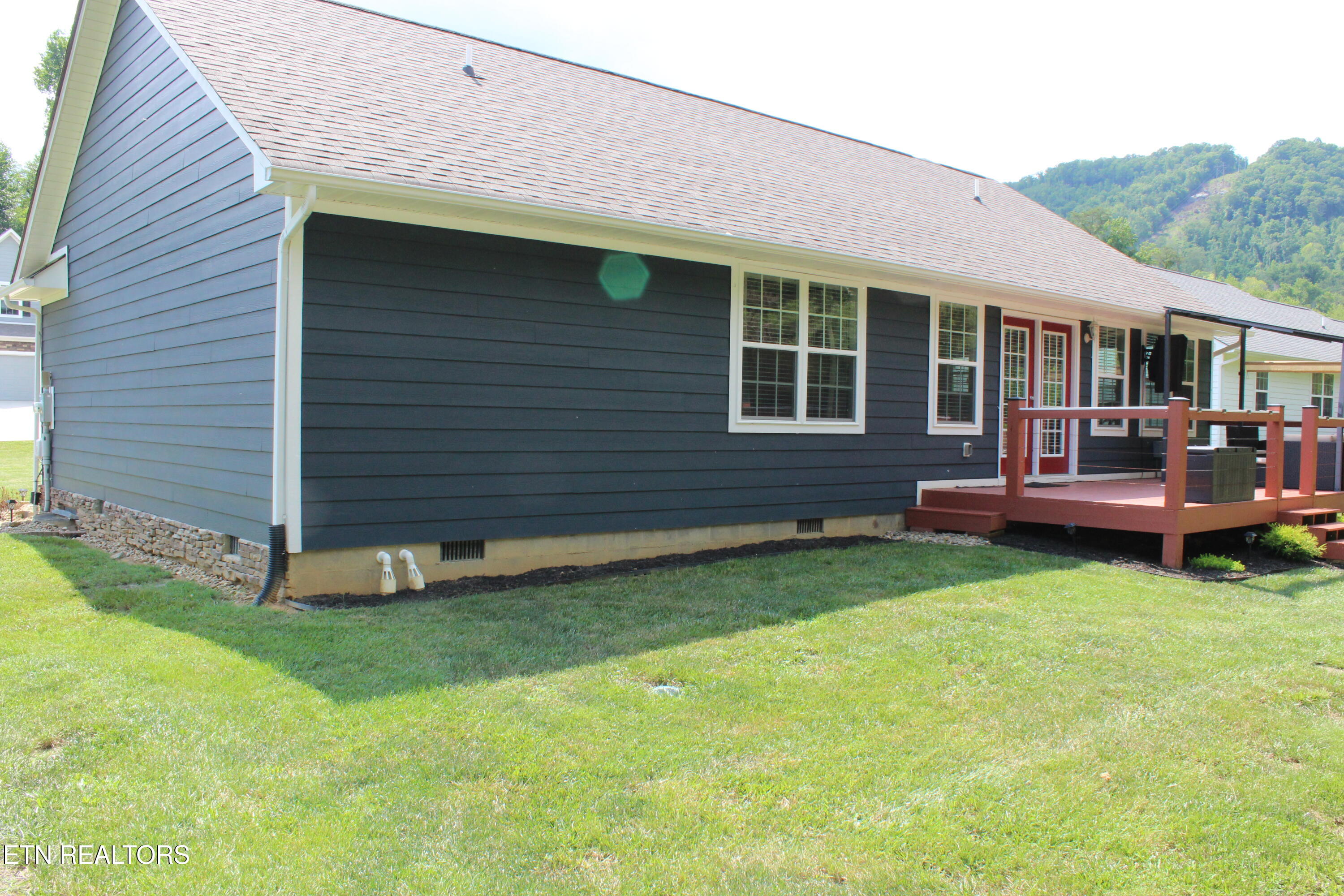 120 Judge Asbury Court Jacksboro TN 37757