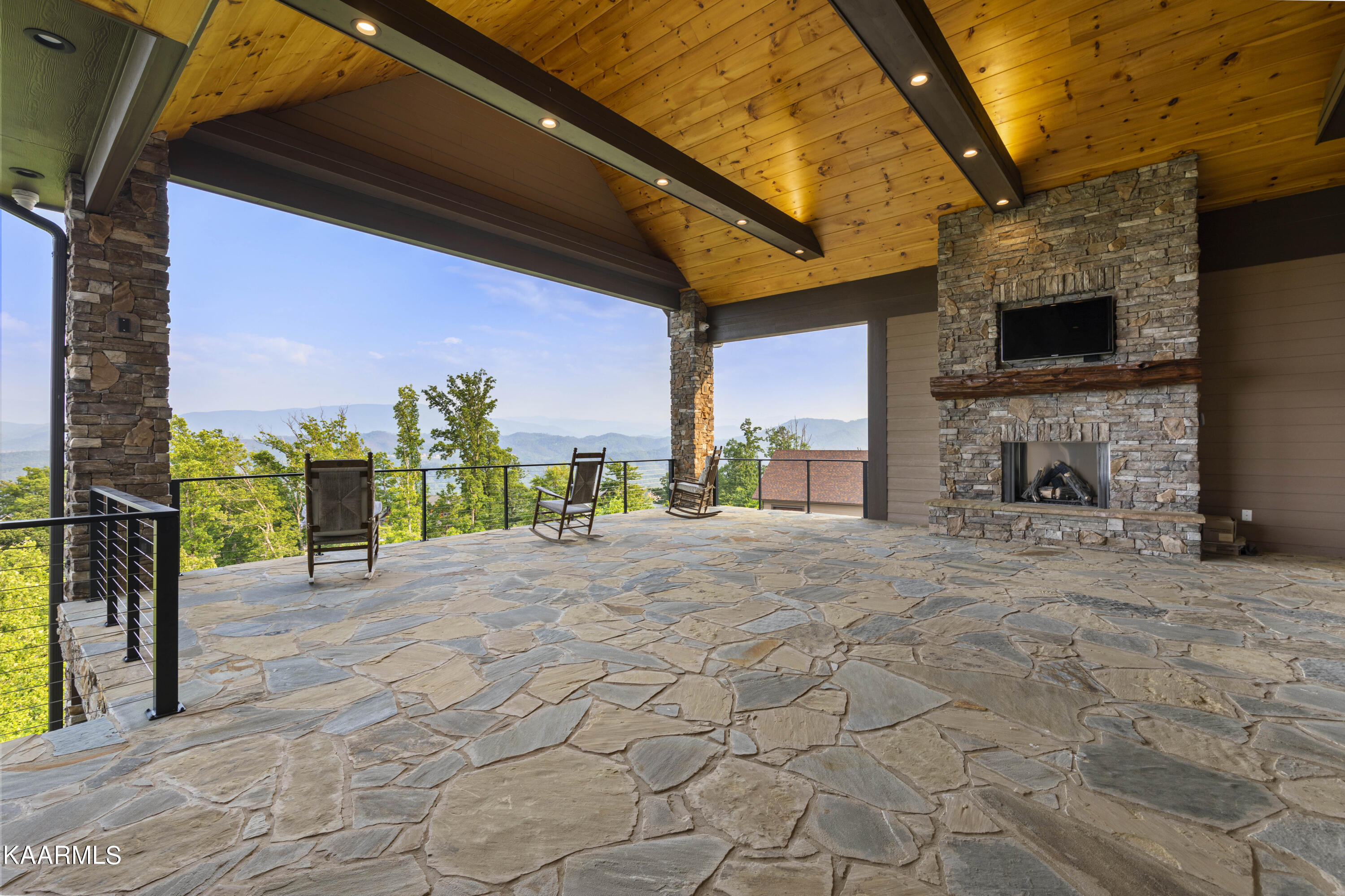 3035 Smoky Bluff Trail Sevierville TN 37862