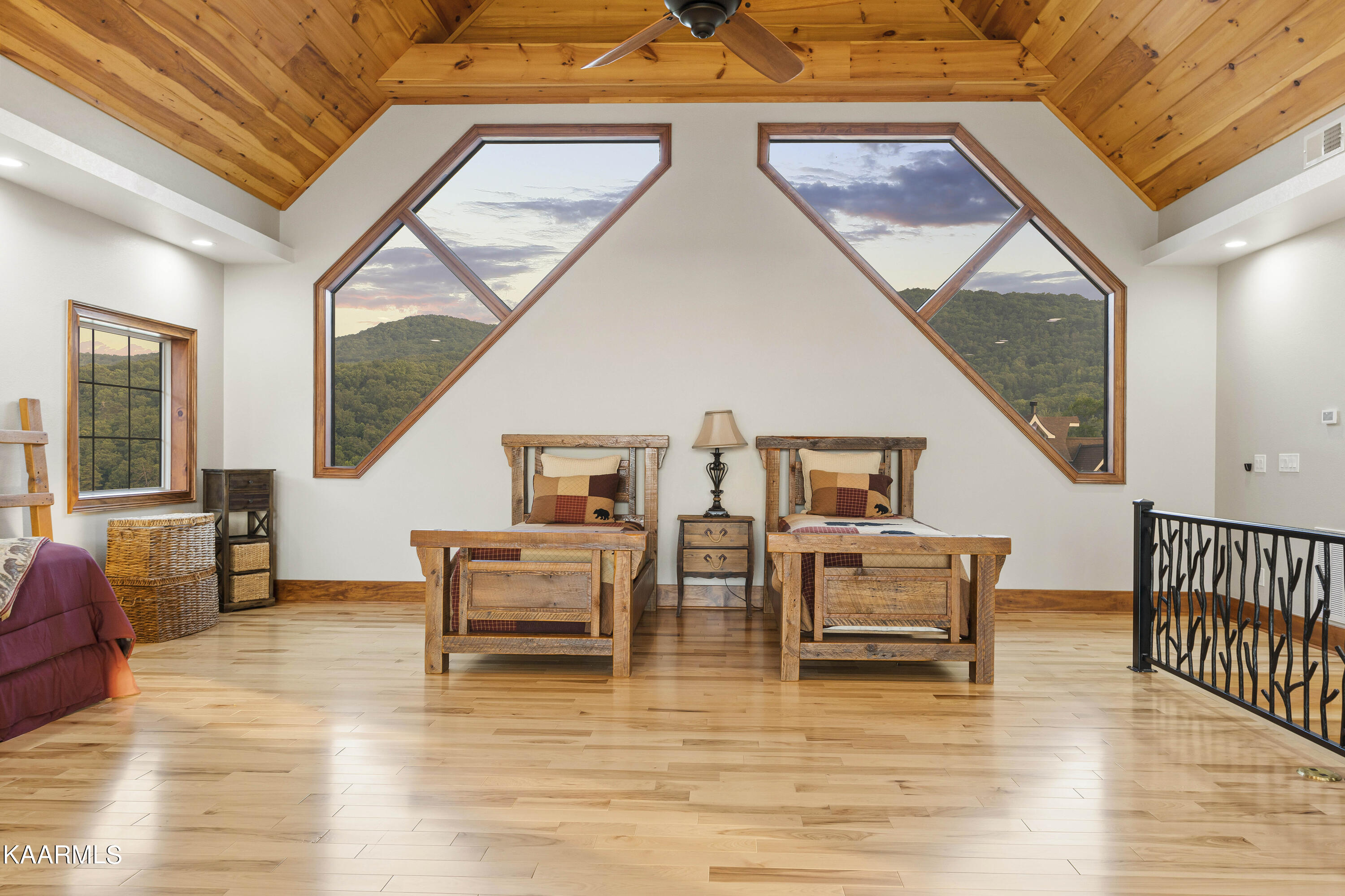 3035 Smoky Bluff Trail Sevierville TN 37862