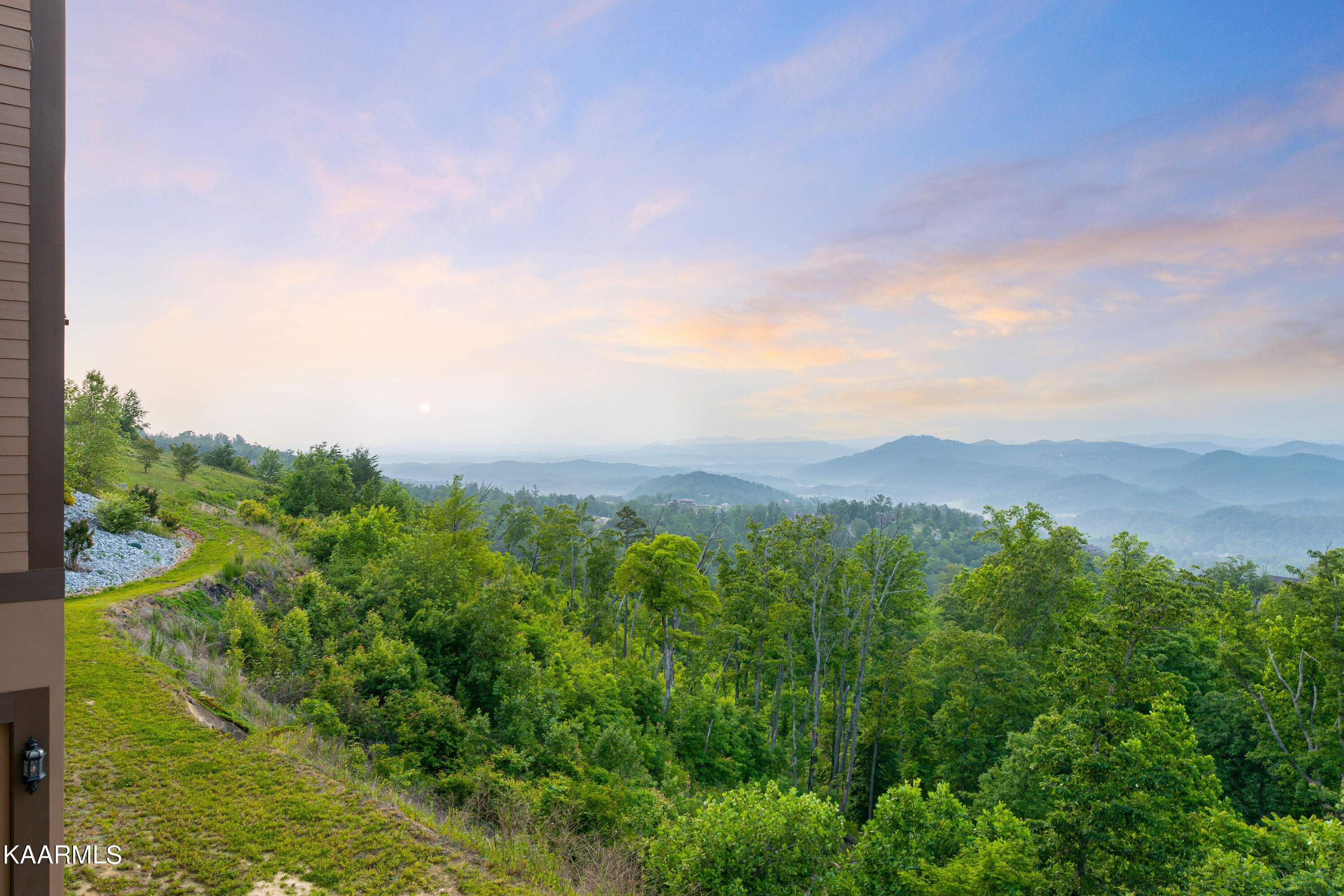3035 Smoky Bluff Trail Sevierville TN 37862