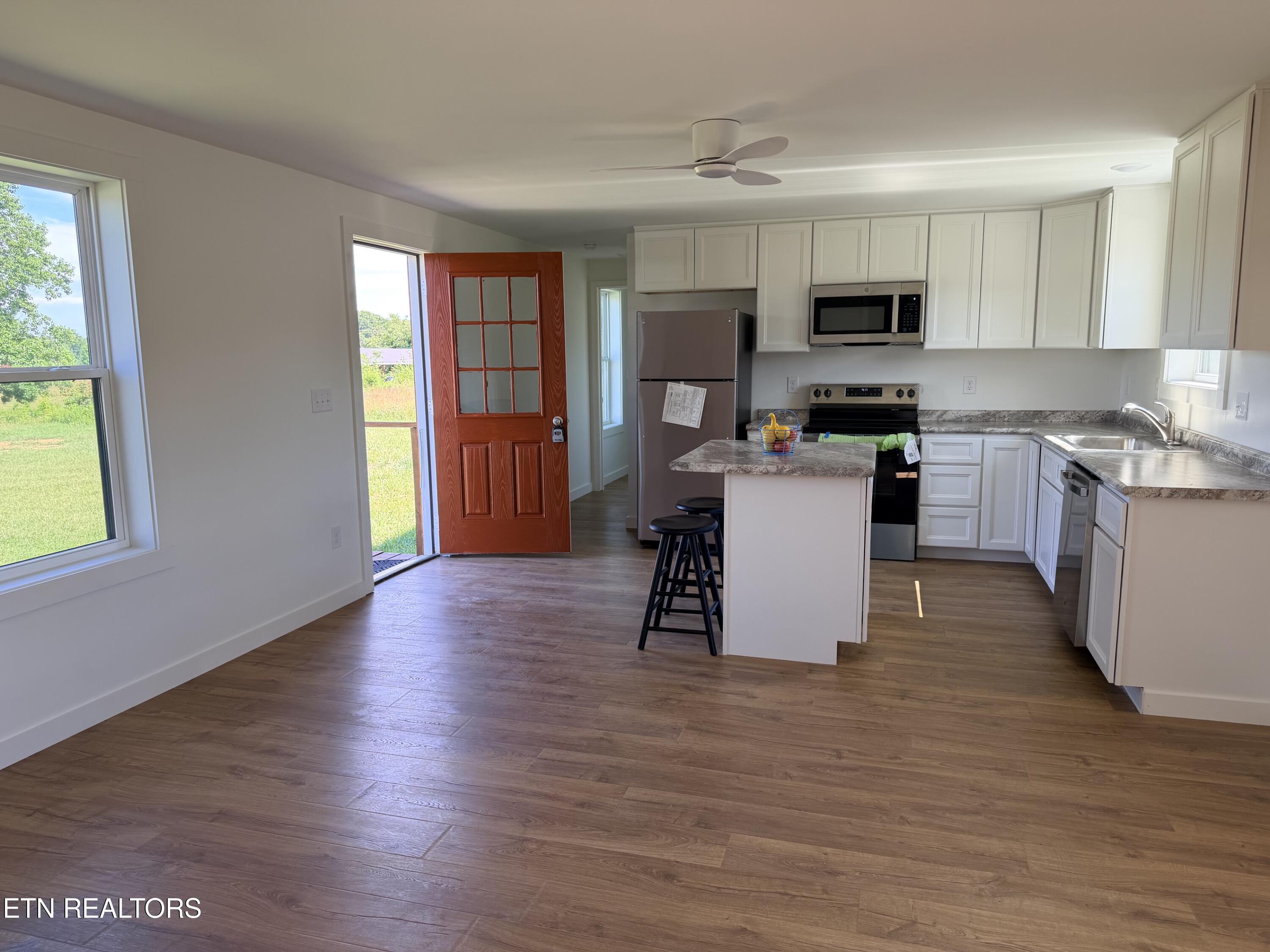 367 Christenson Road Deer Lodge TN 37726