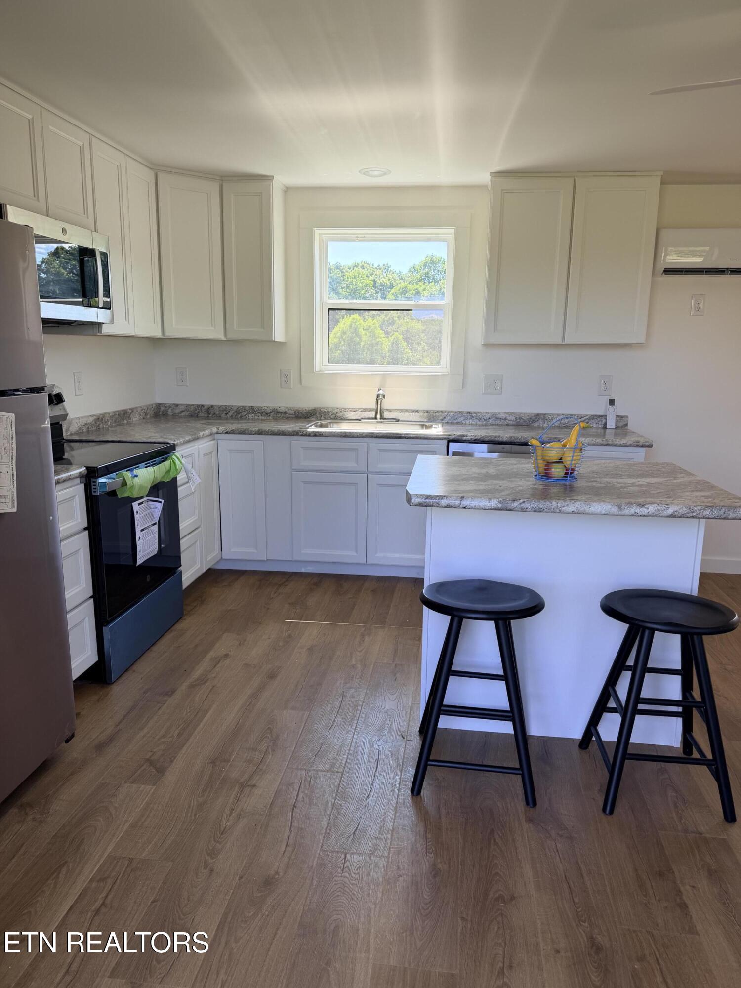 367 Christenson Road Deer Lodge TN 37726