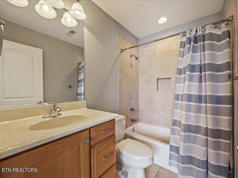 1327 Copperstone Lane Knoxville TN 37922