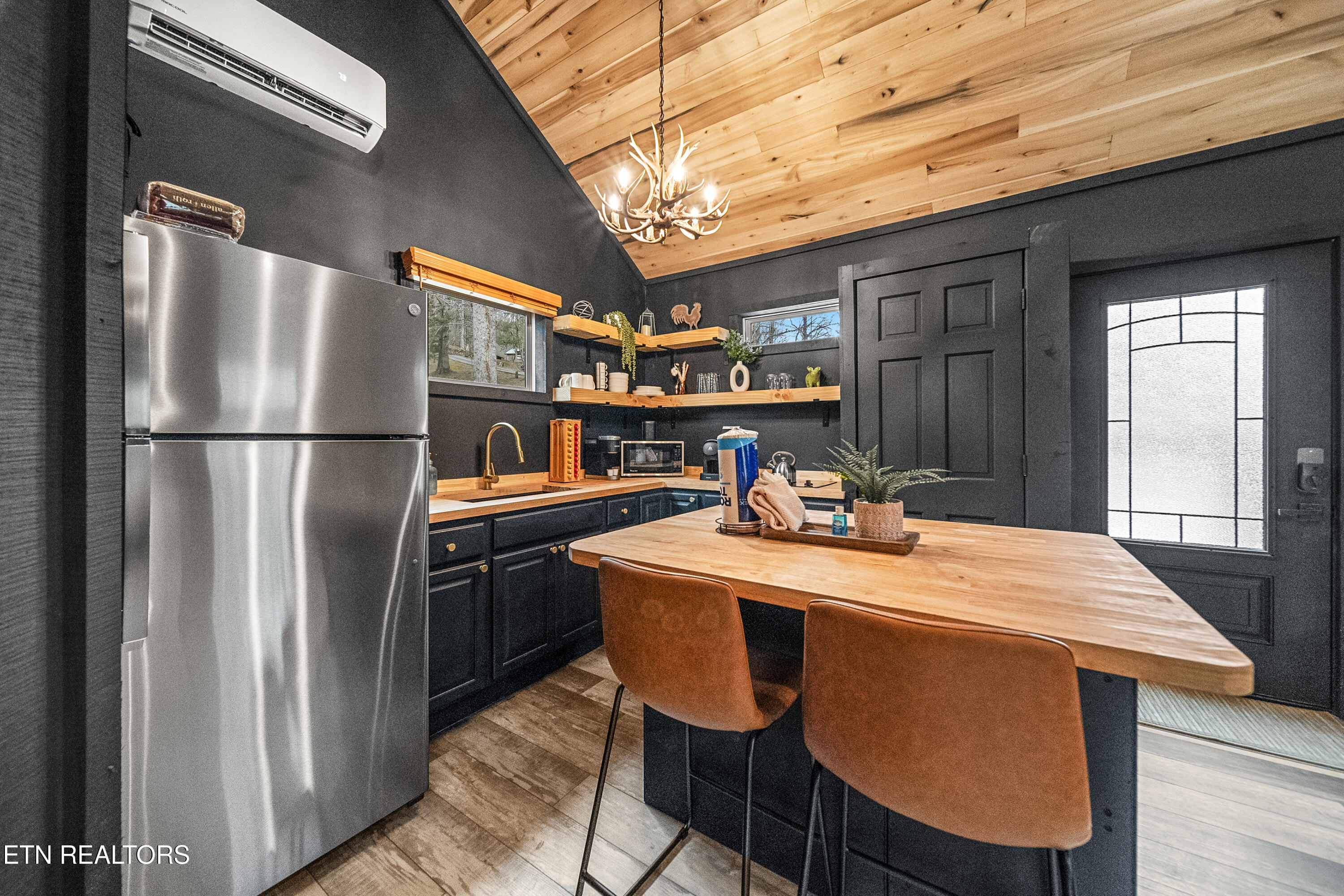 1079 Shell Mountain Road Sevierville TN 37876