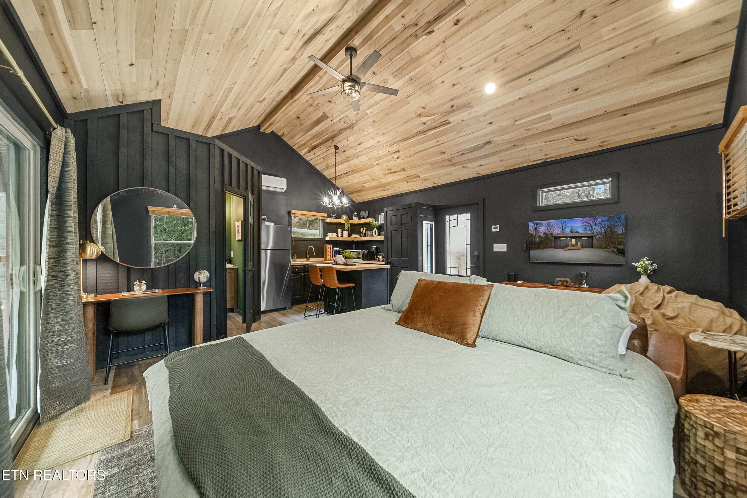 1079 Shell Mountain Road Sevierville TN 37876