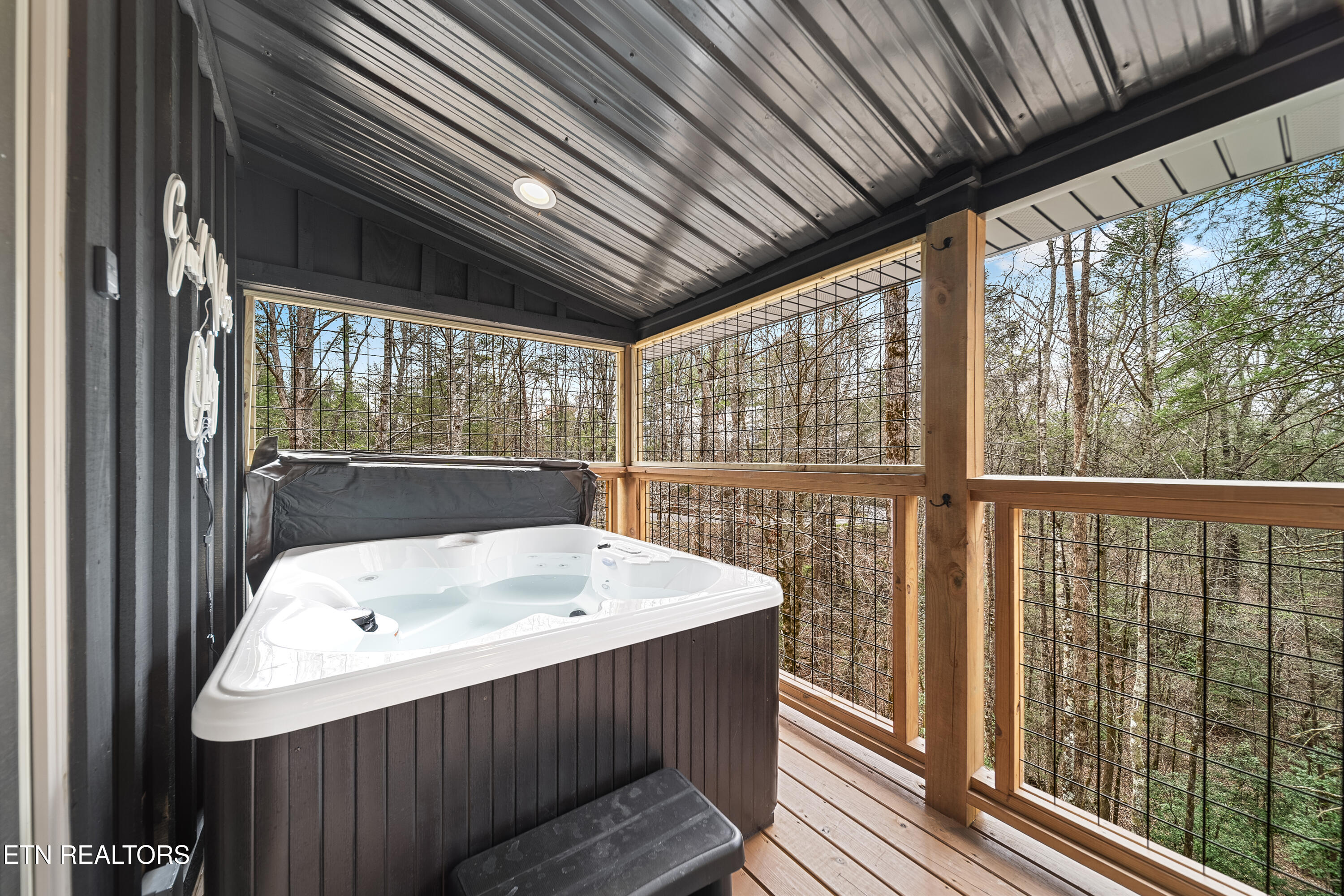 1079 Shell Mountain Road Sevierville TN 37876