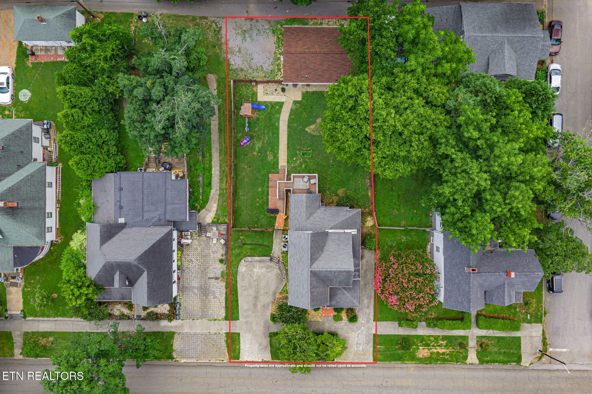306 Kingston Street Lenoir City TN 37771