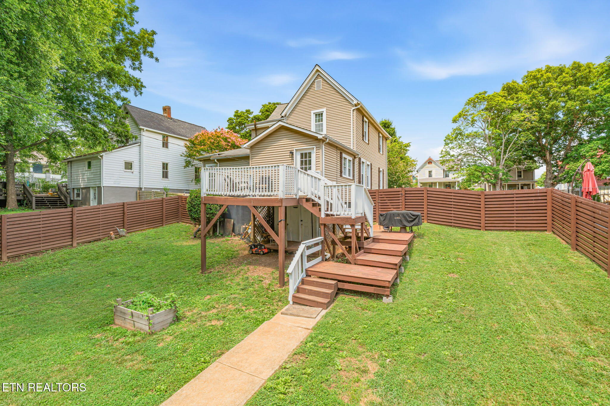 306 Kingston Street Lenoir City TN 37771