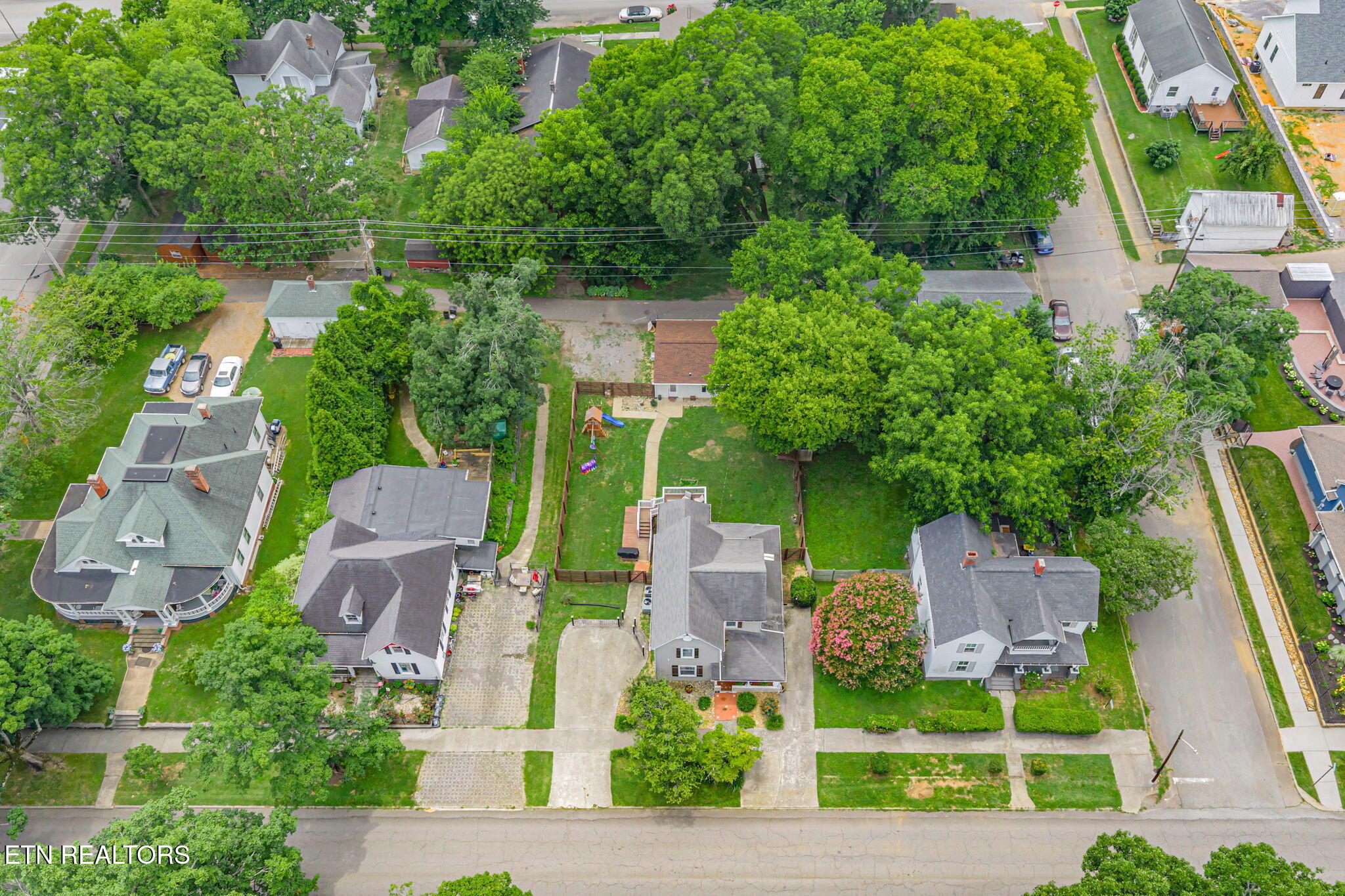 306 Kingston Street Lenoir City TN 37771