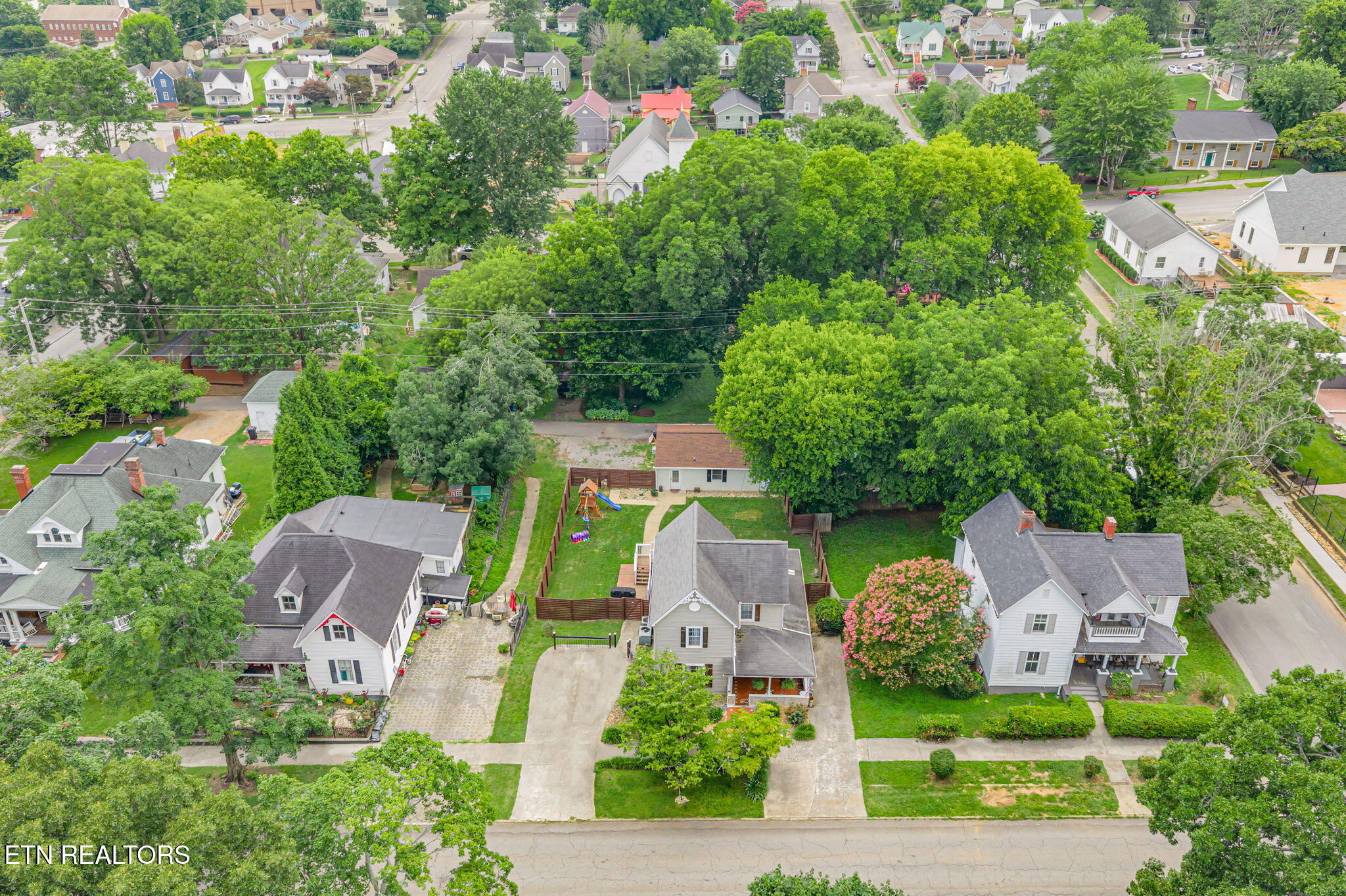 306 Kingston Street Lenoir City TN 37771