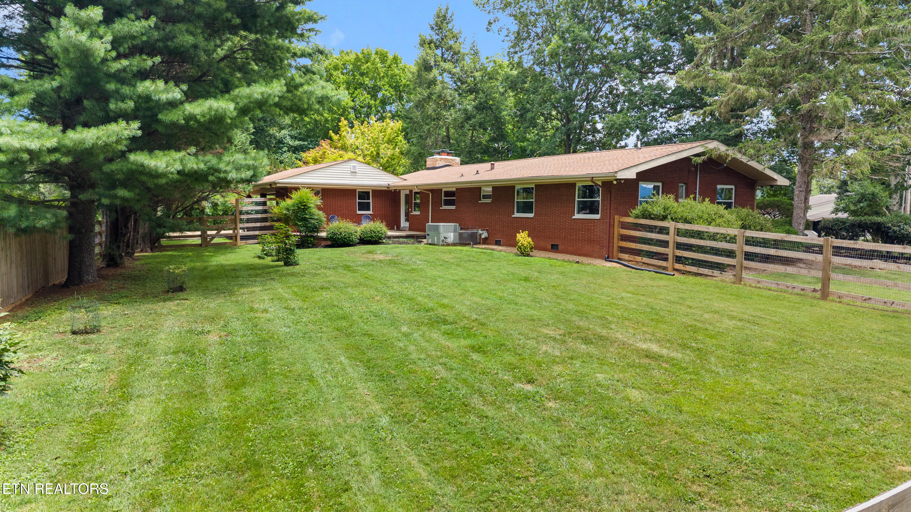 1022 Peterson Lane Maryville TN 37803