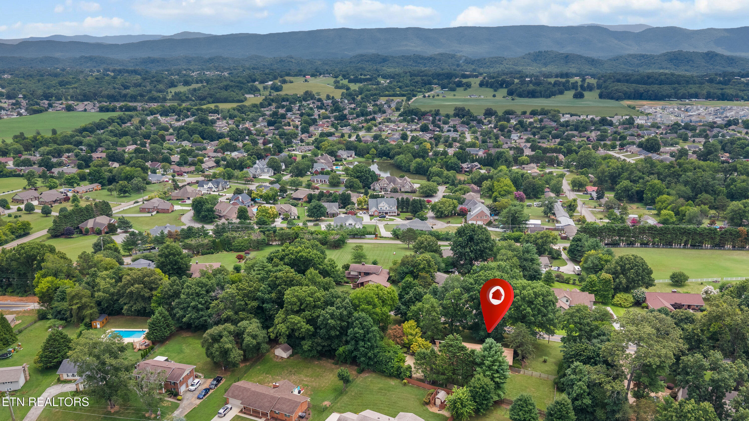 1022 Peterson Lane Maryville TN 37803