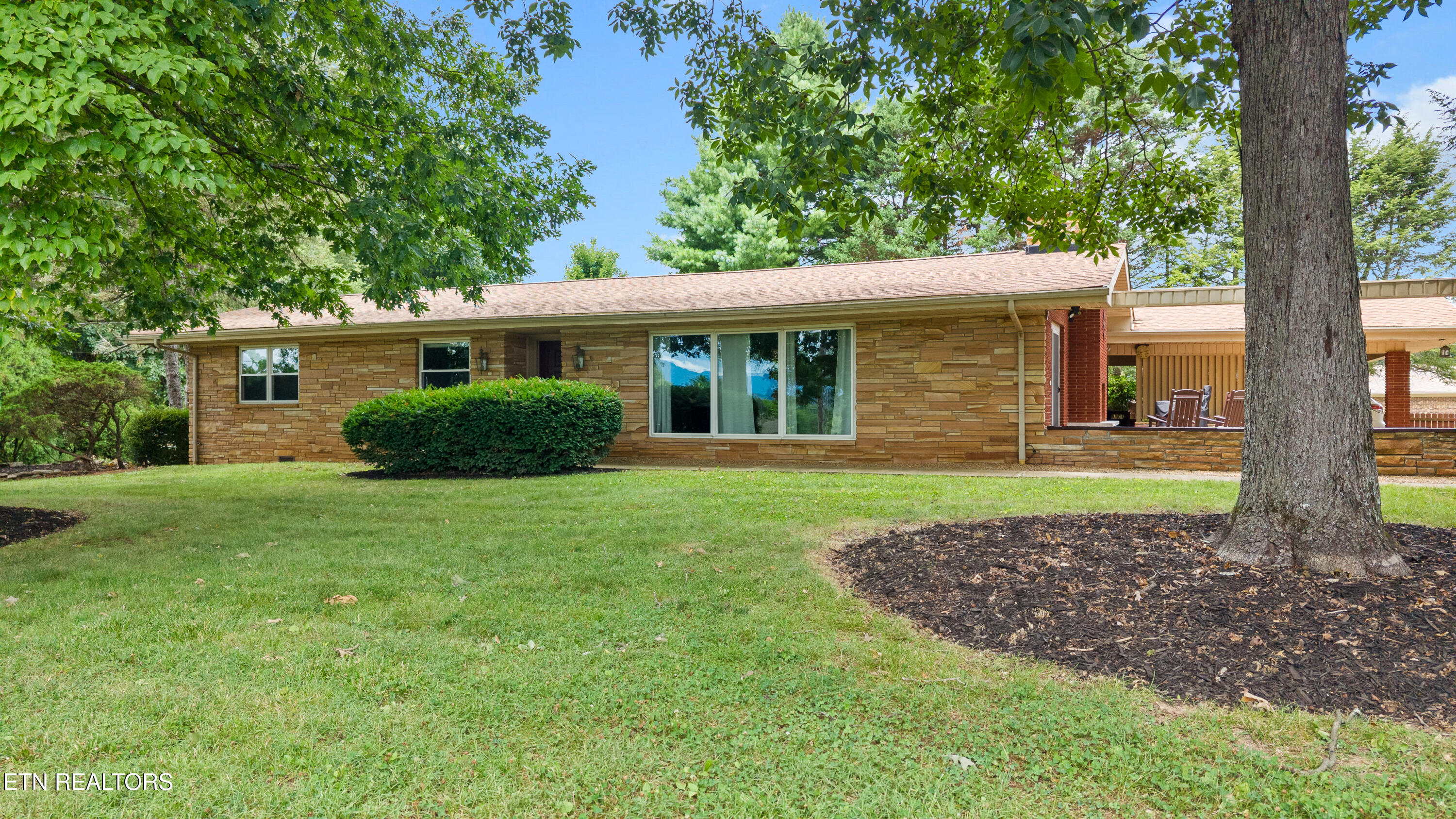 1022 Peterson Lane Maryville TN 37803