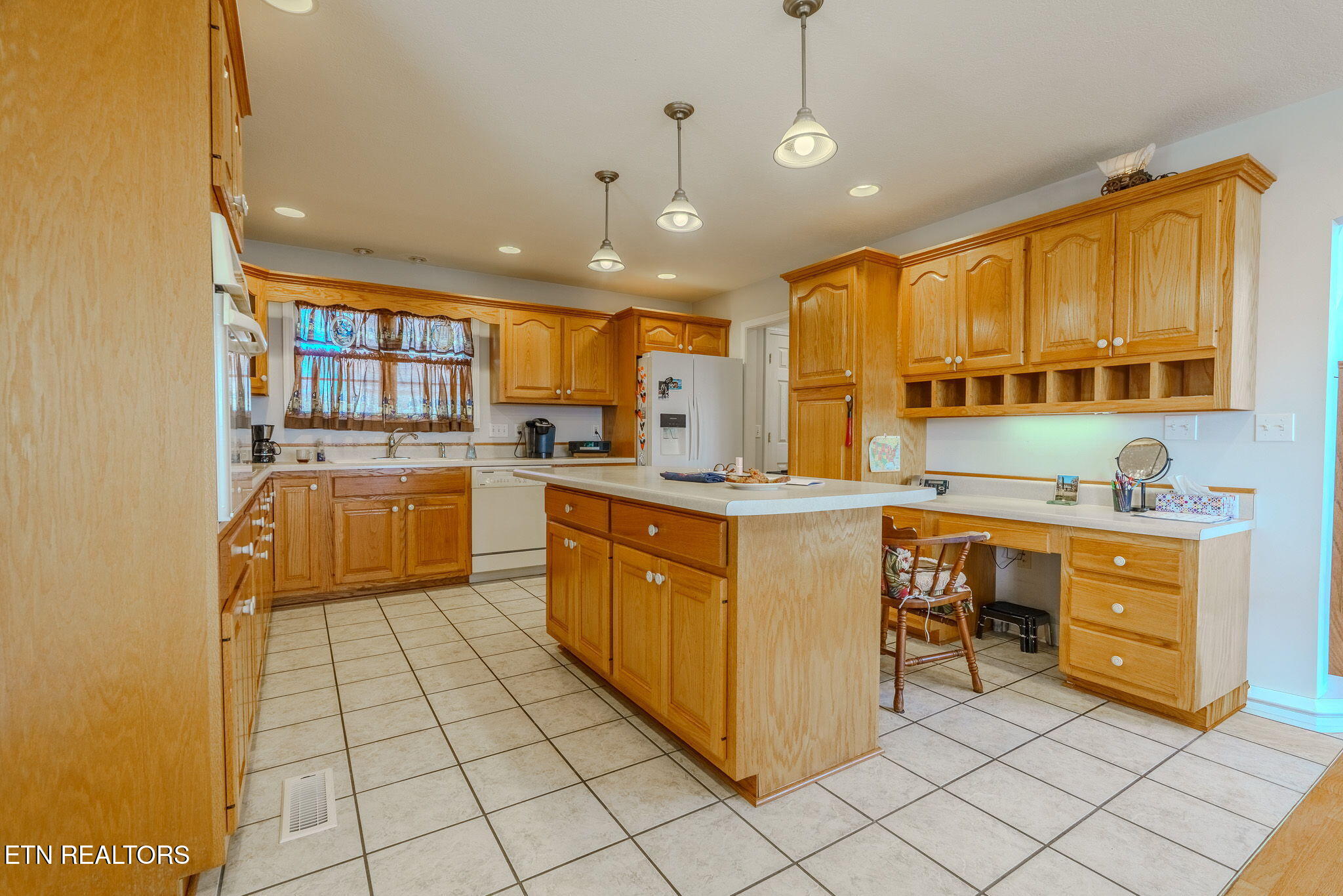 2723 Madison Ridge Sevierville TN 37876