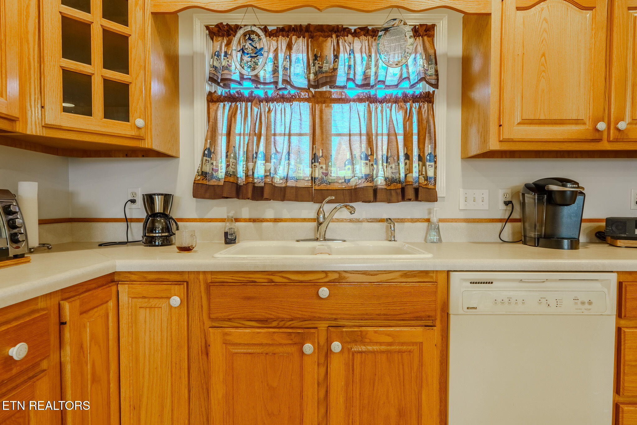 2723 Madison Ridge Sevierville TN 37876