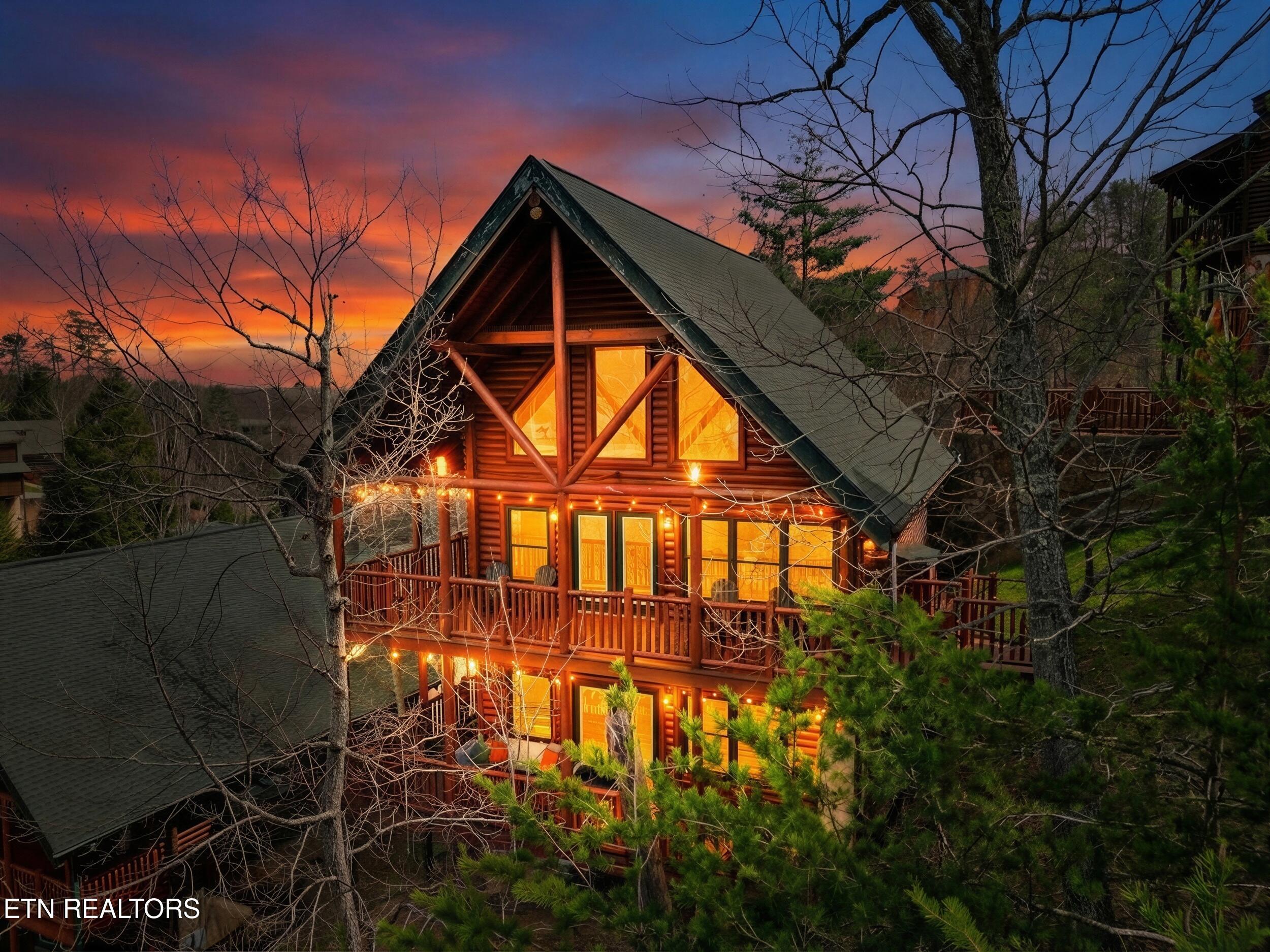 1723 Summit View Way Sevierville TN 37862