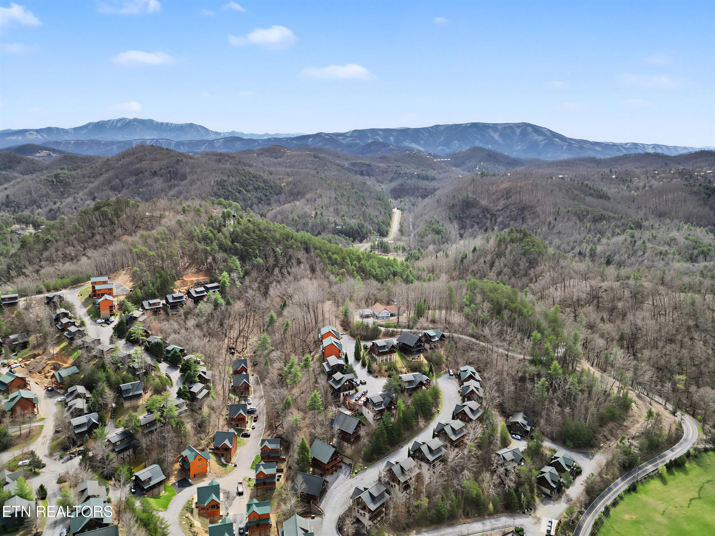 1723 Summit View Way Sevierville TN 37862