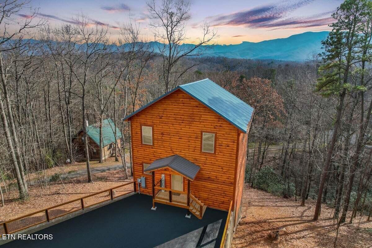 1808 Spring Hill Drive Sevierville TN 37876
