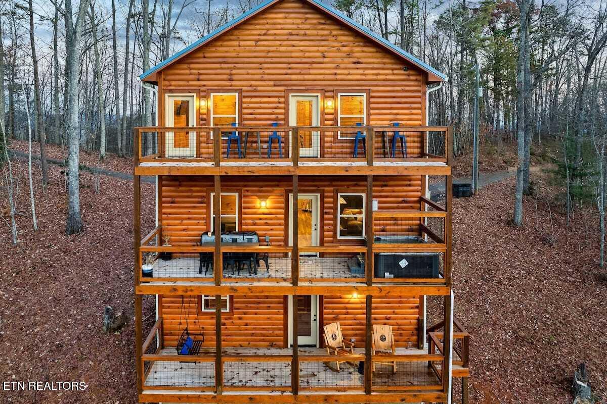 1808 Spring Hill Drive Sevierville TN 37876