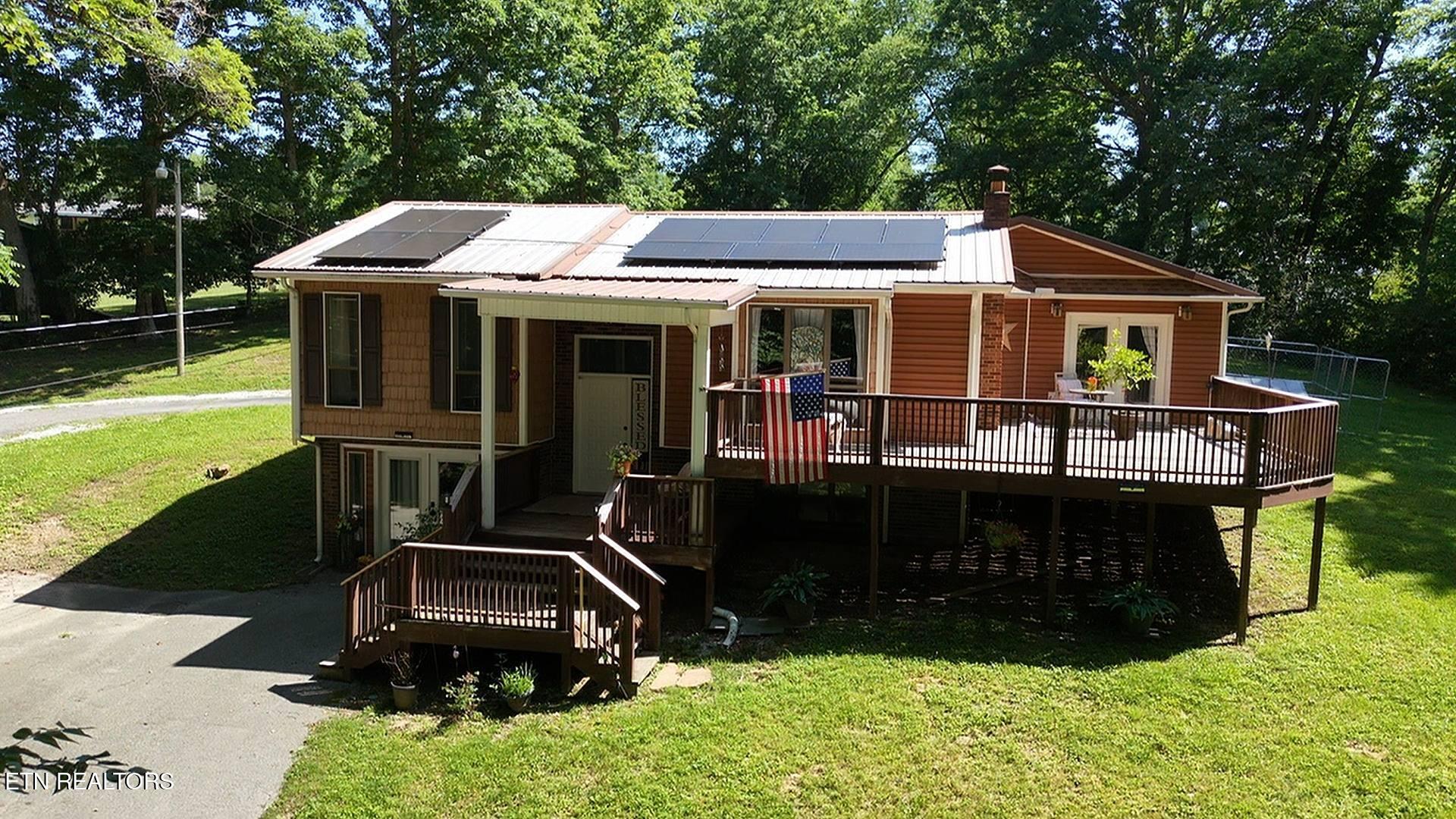 346 Hc Smith Drive Oneida TN 37841