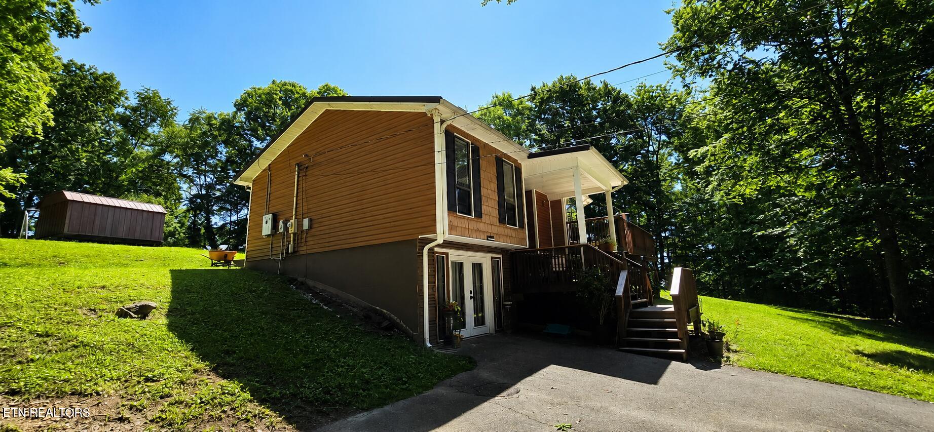 346 Hc Smith Drive Oneida TN 37841