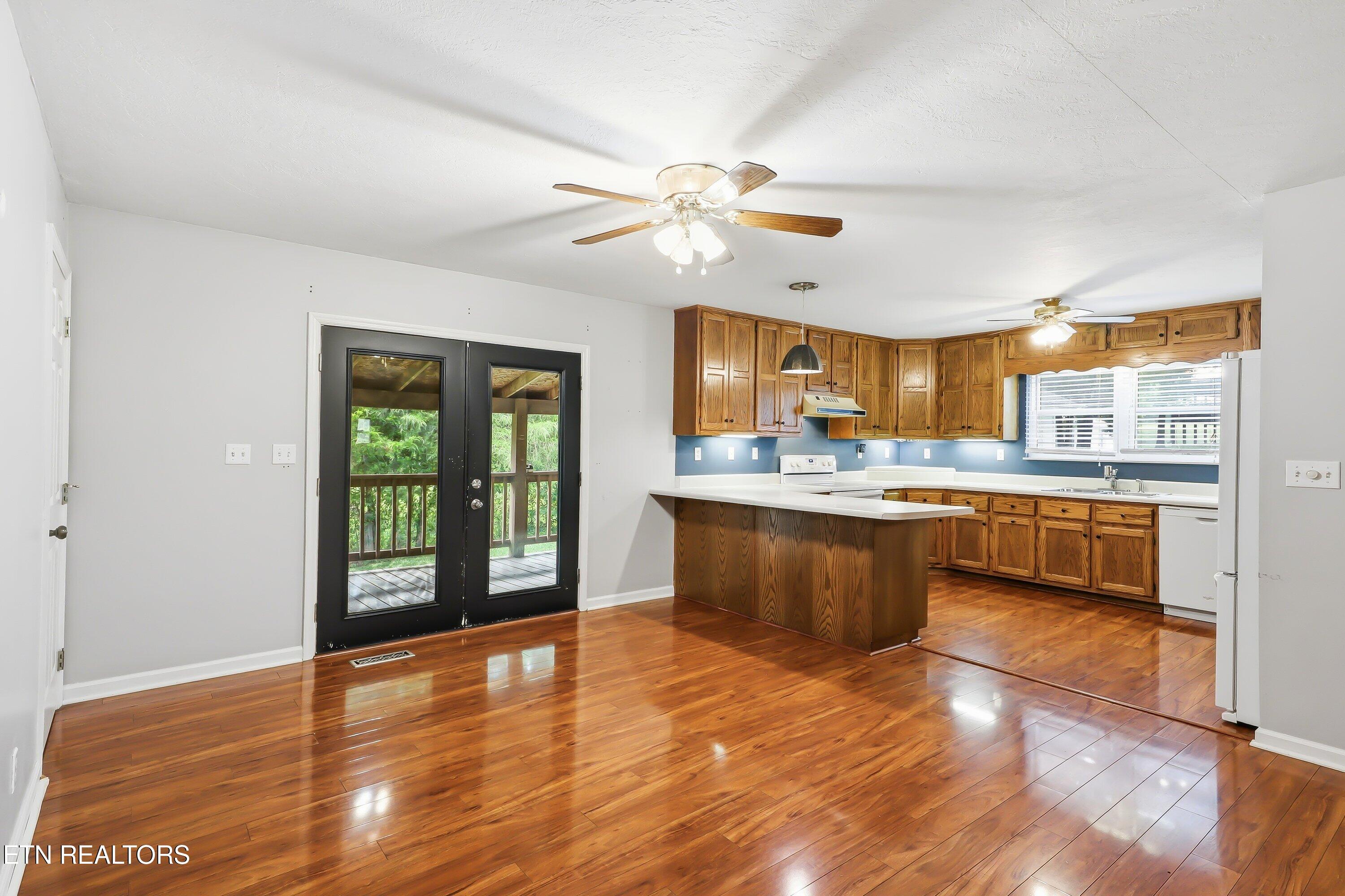 677 Bethel Road Clinton TN 37716