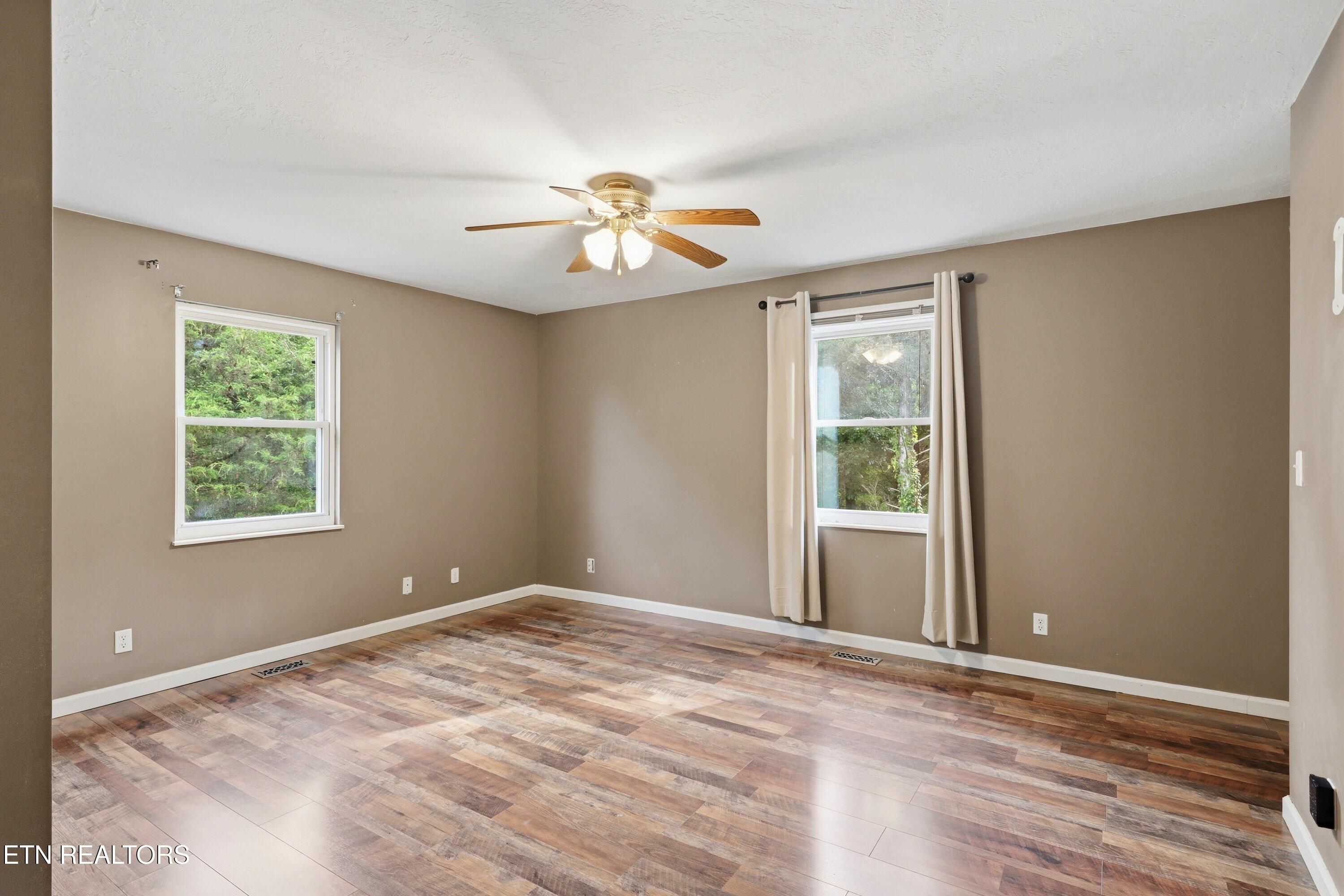 677 Bethel Road Clinton TN 37716