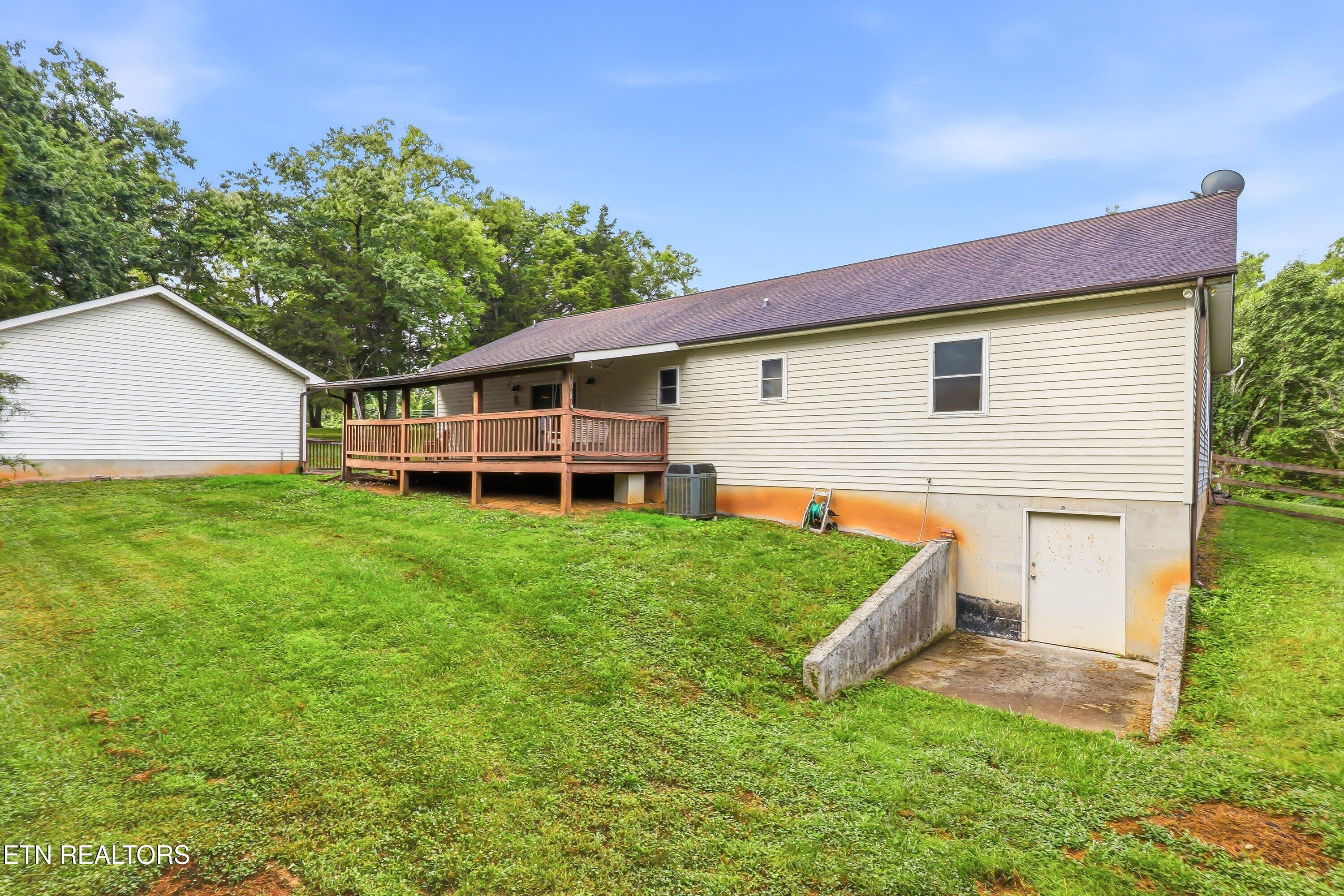 677 Bethel Road Clinton TN 37716
