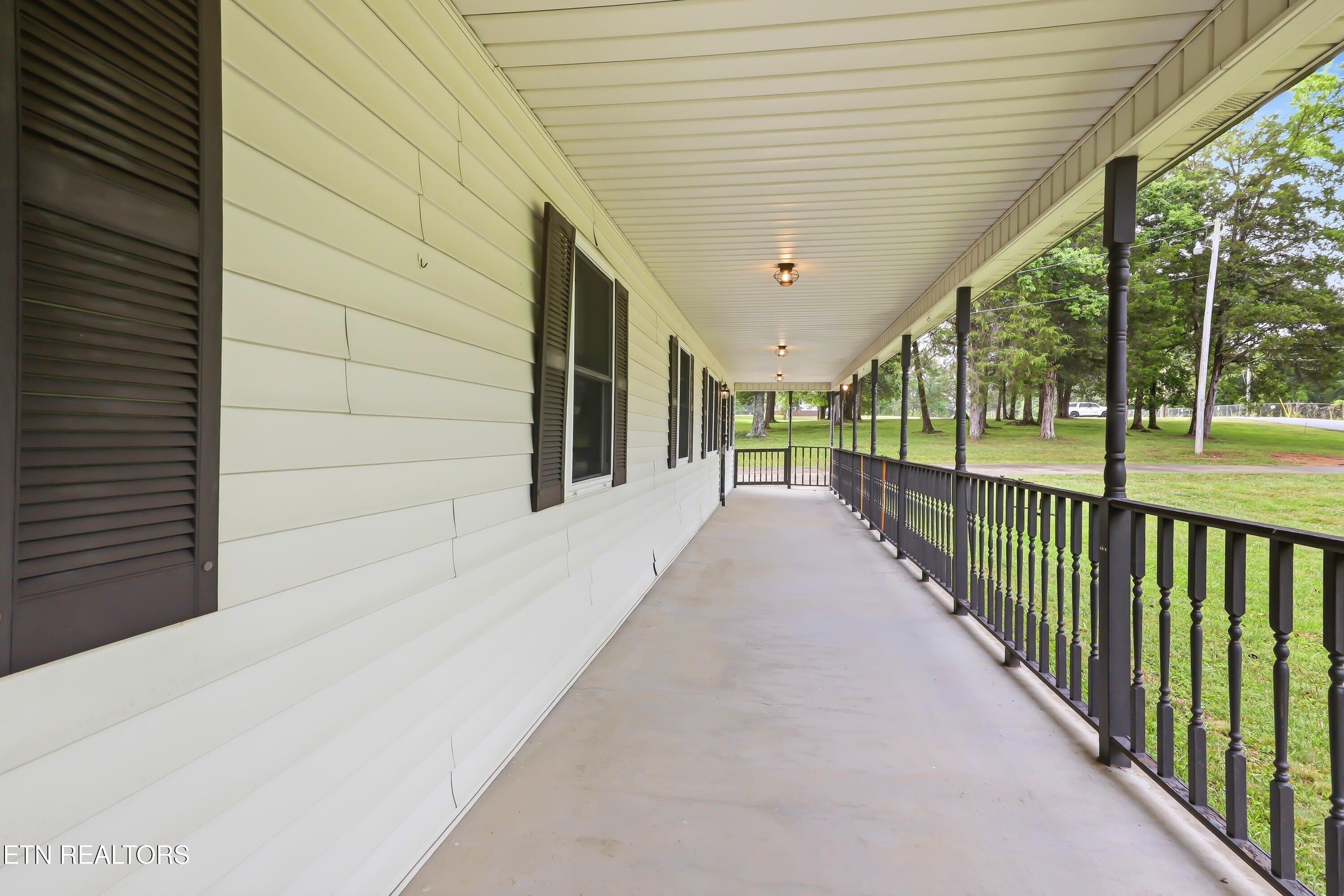 677 Bethel Road Clinton TN 37716