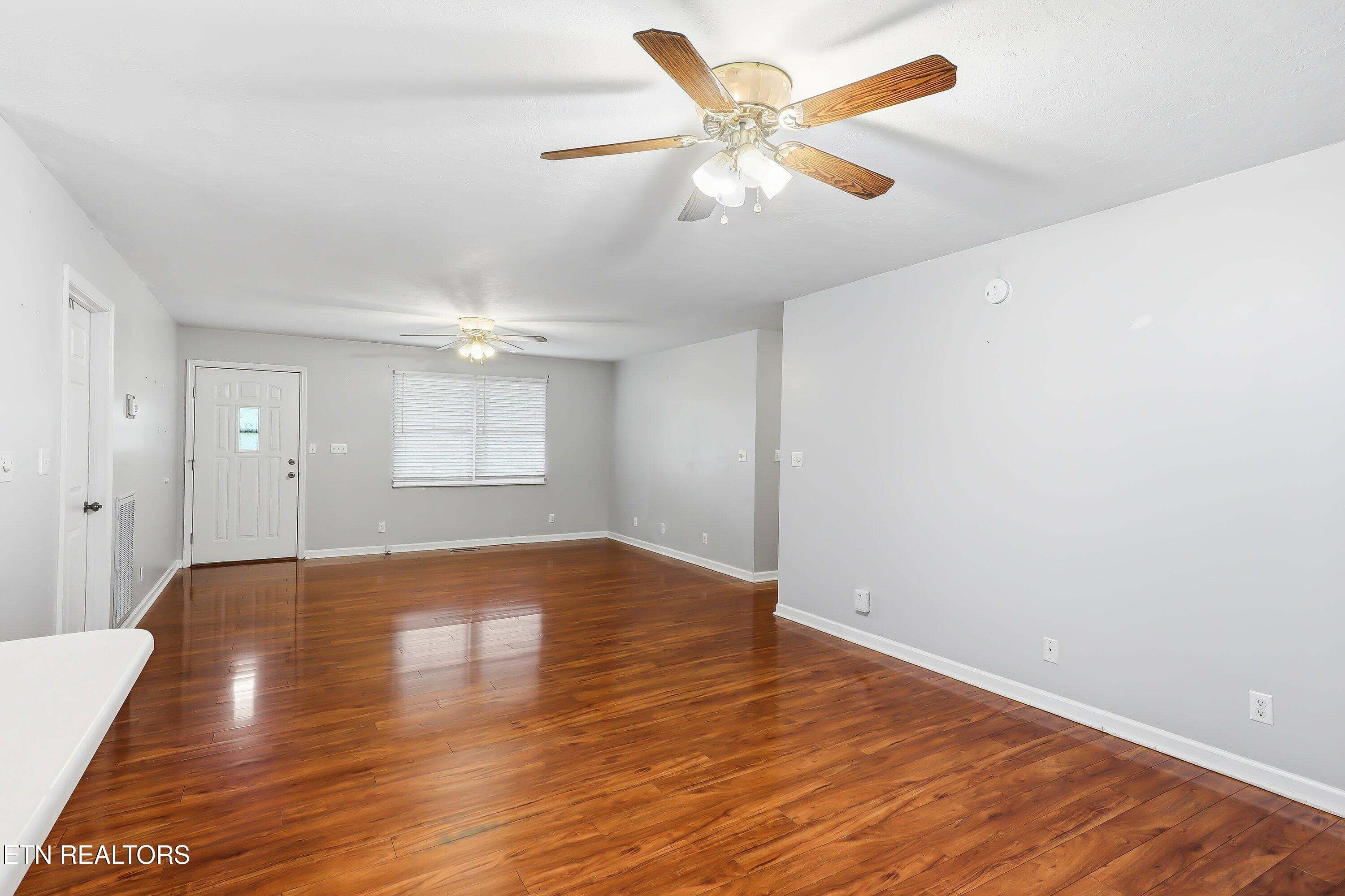 677 Bethel Road Clinton TN 37716