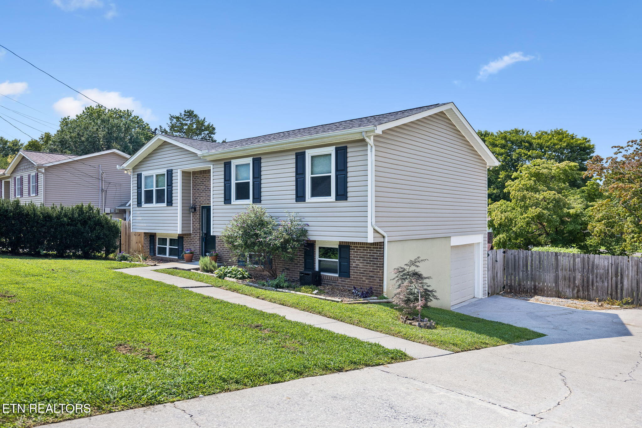 1617 Sundrop Drive Knoxville TN 37921