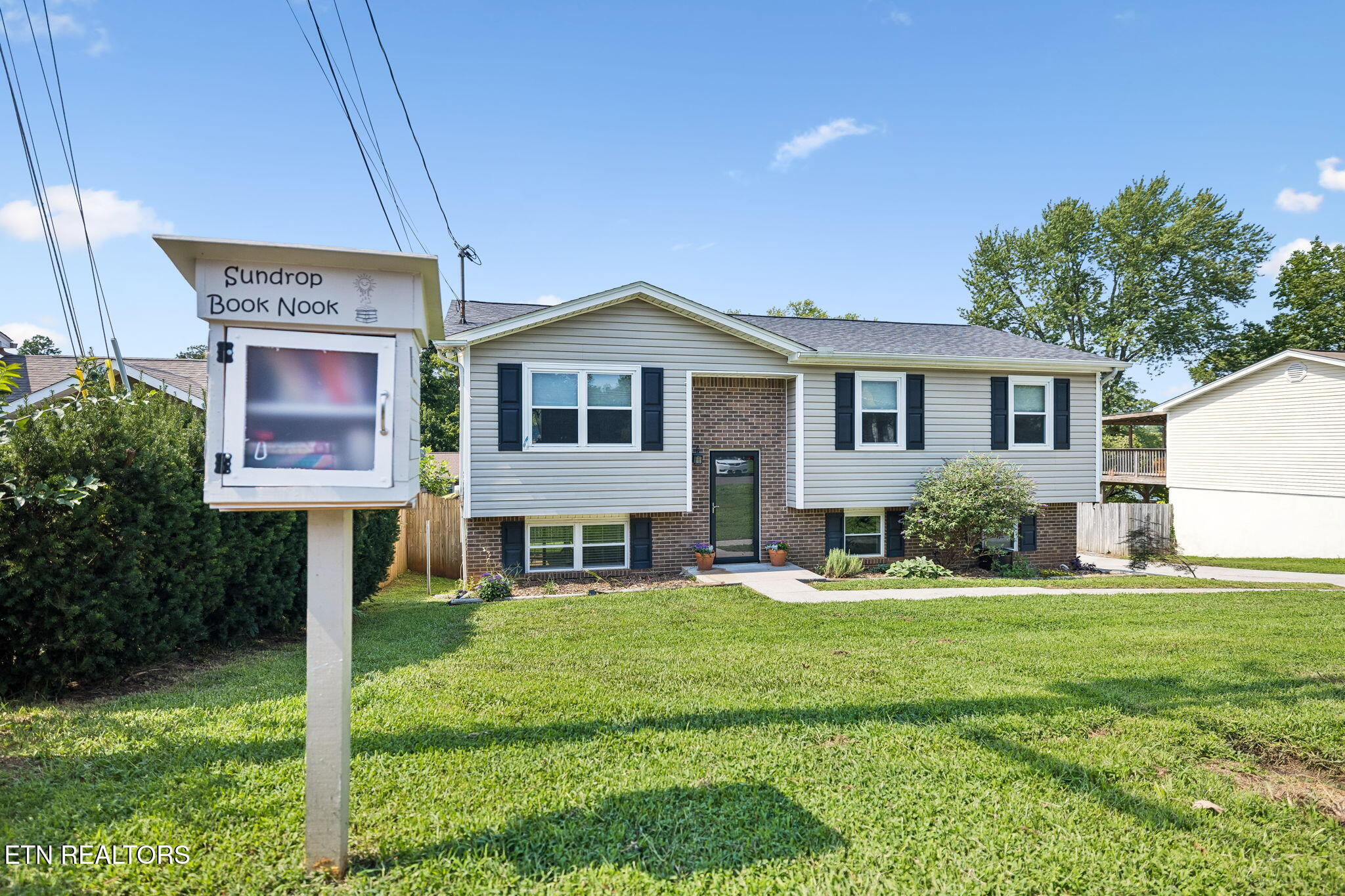 1617 Sundrop Drive Knoxville TN 37921