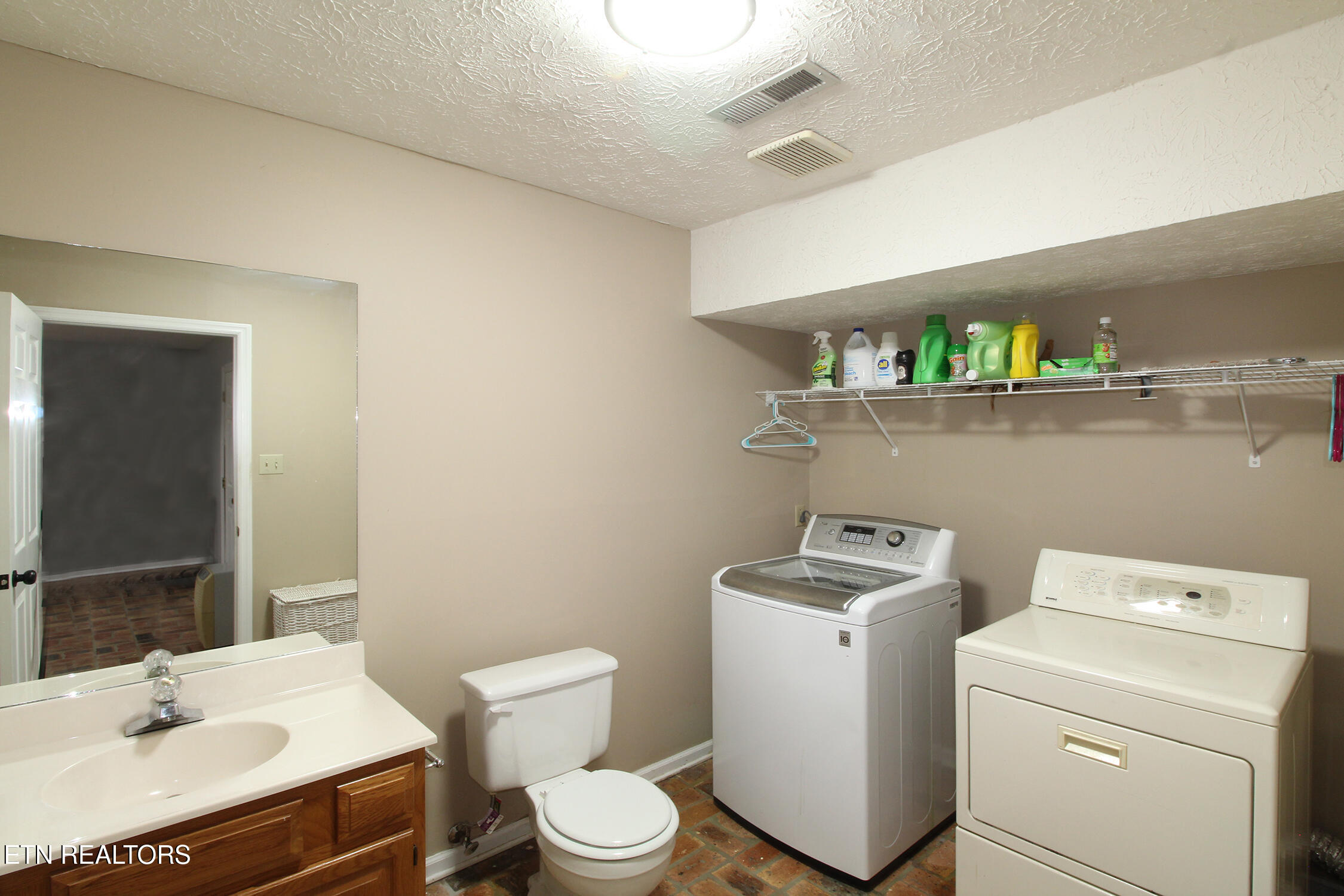 7804 Silverbridge Court Powell TN 37849