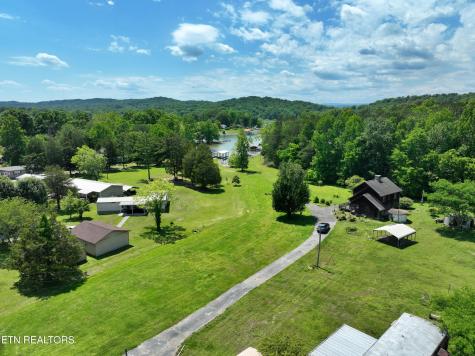 3442 River Road Ten Mile TN 37880