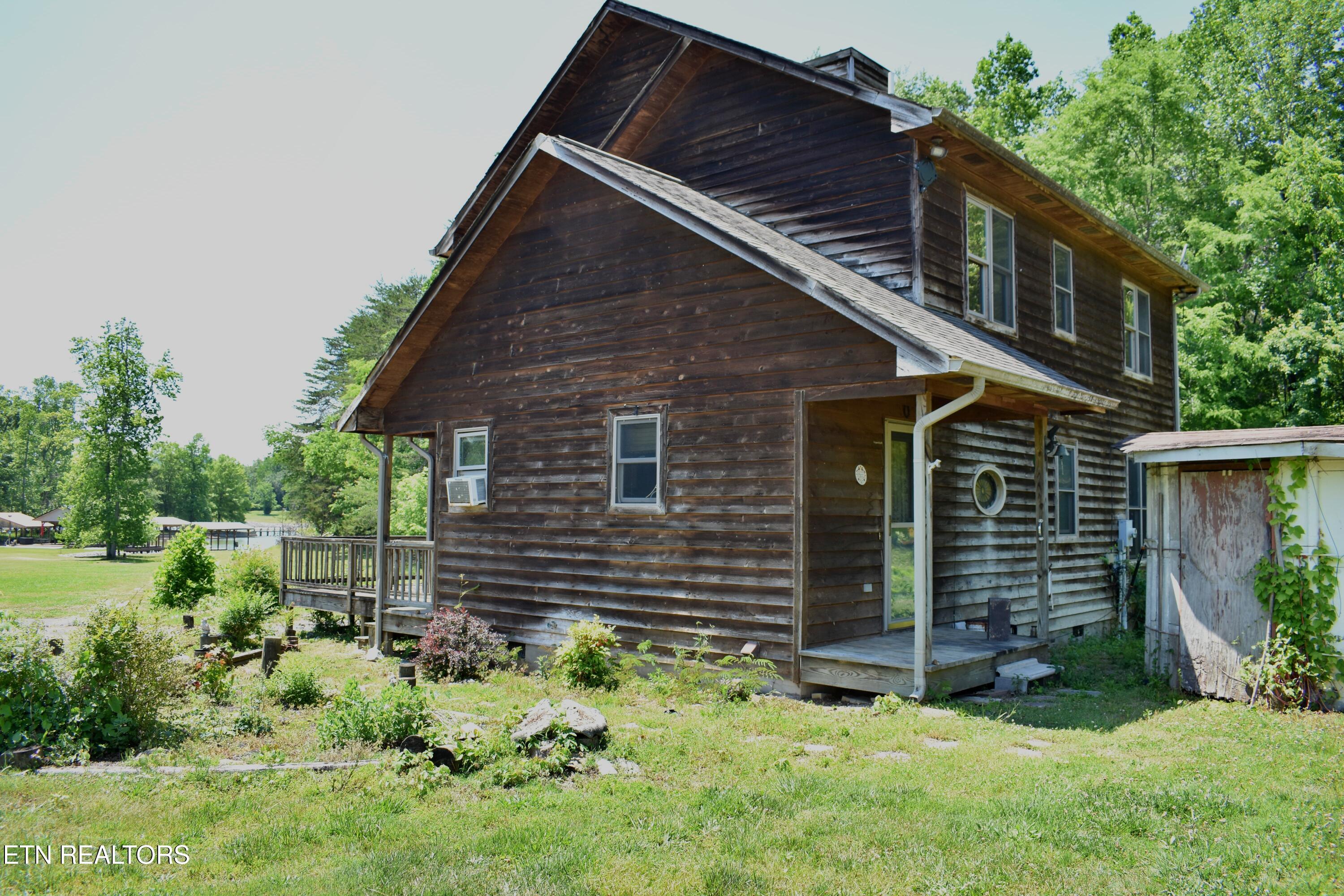 3442 River Road Ten Mile TN 37880