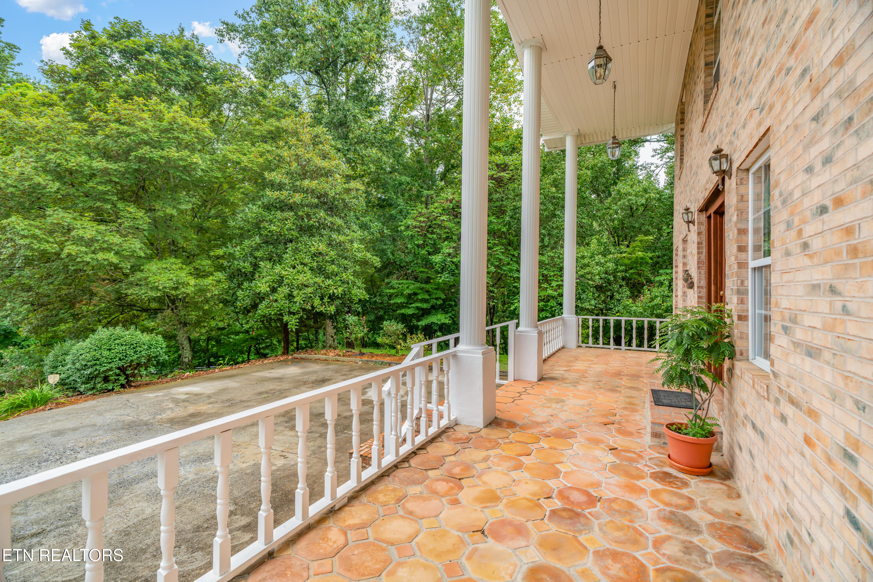 233 Duncan Hollow Road Harriman TN 37748