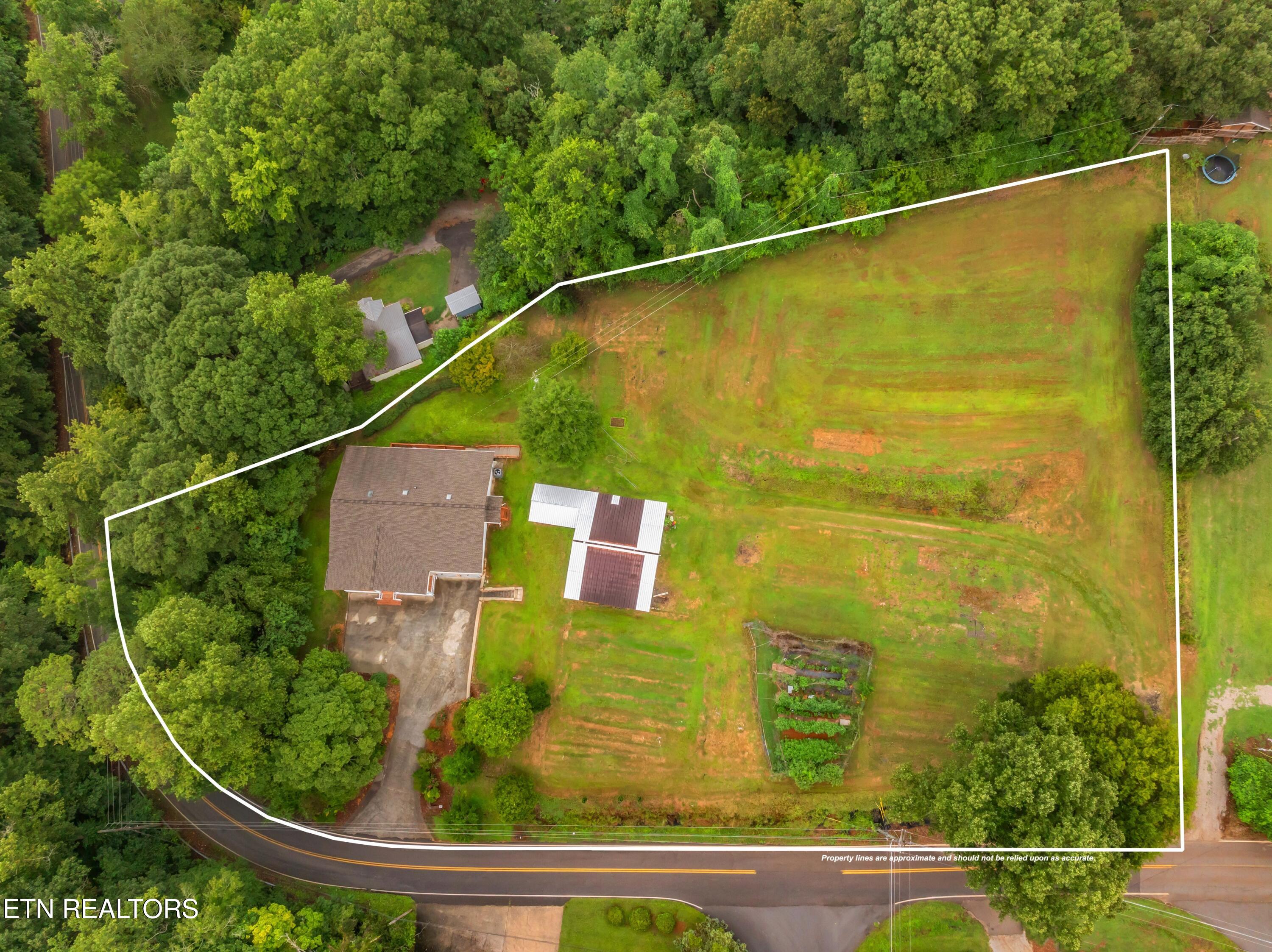 233 Duncan Hollow Road Harriman TN 37748