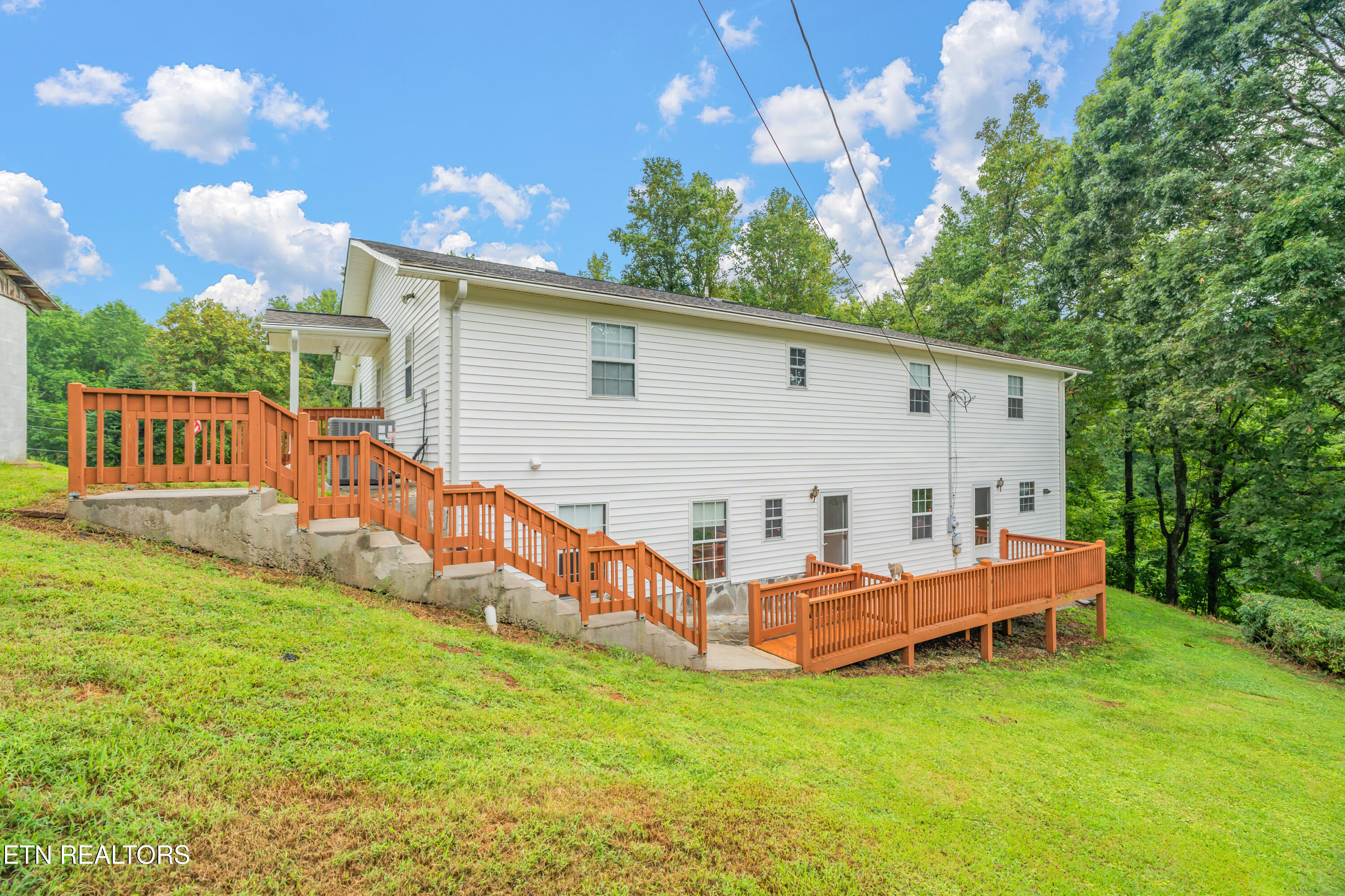 233 Duncan Hollow Road Harriman TN 37748
