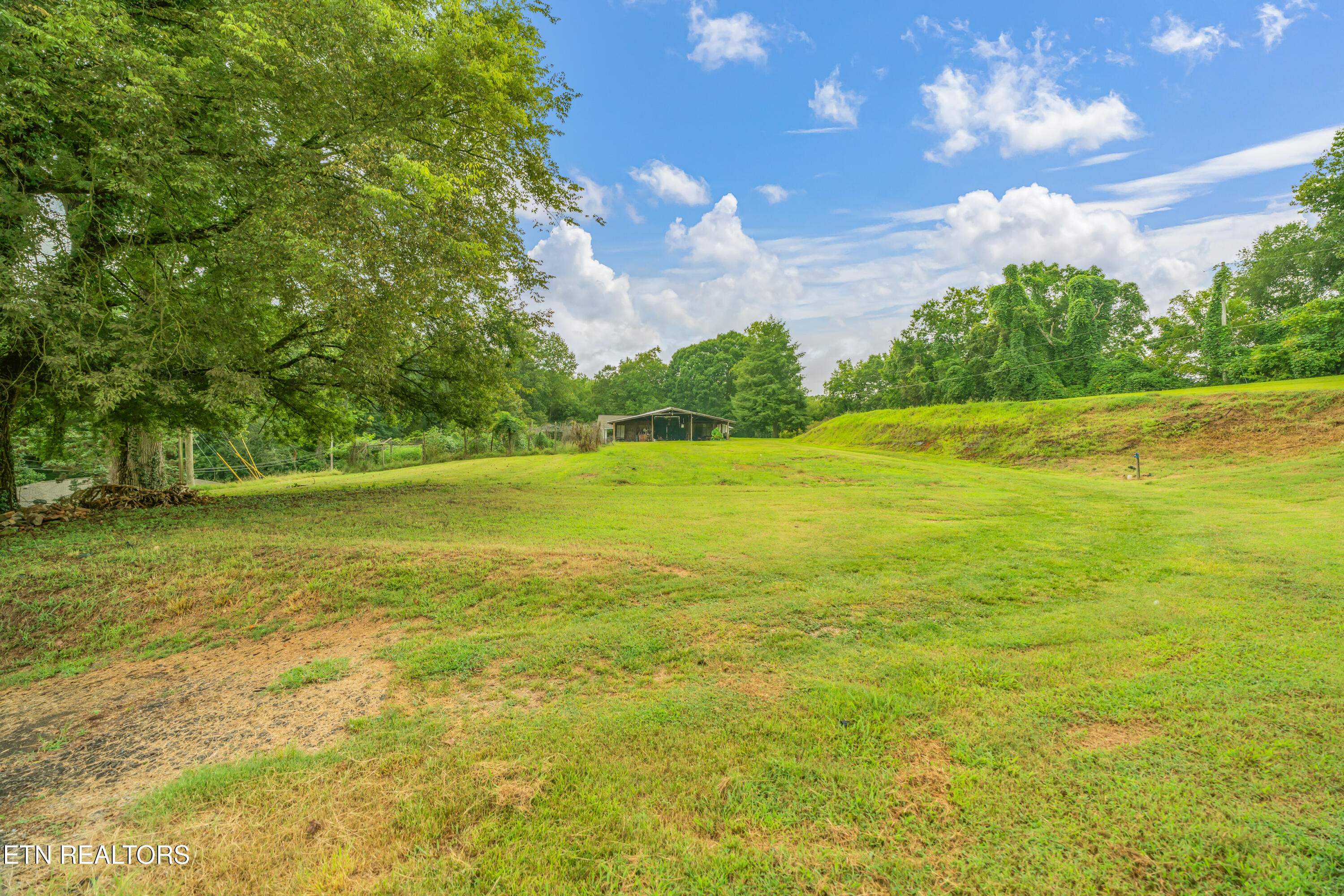 233 Duncan Hollow Road Harriman TN 37748