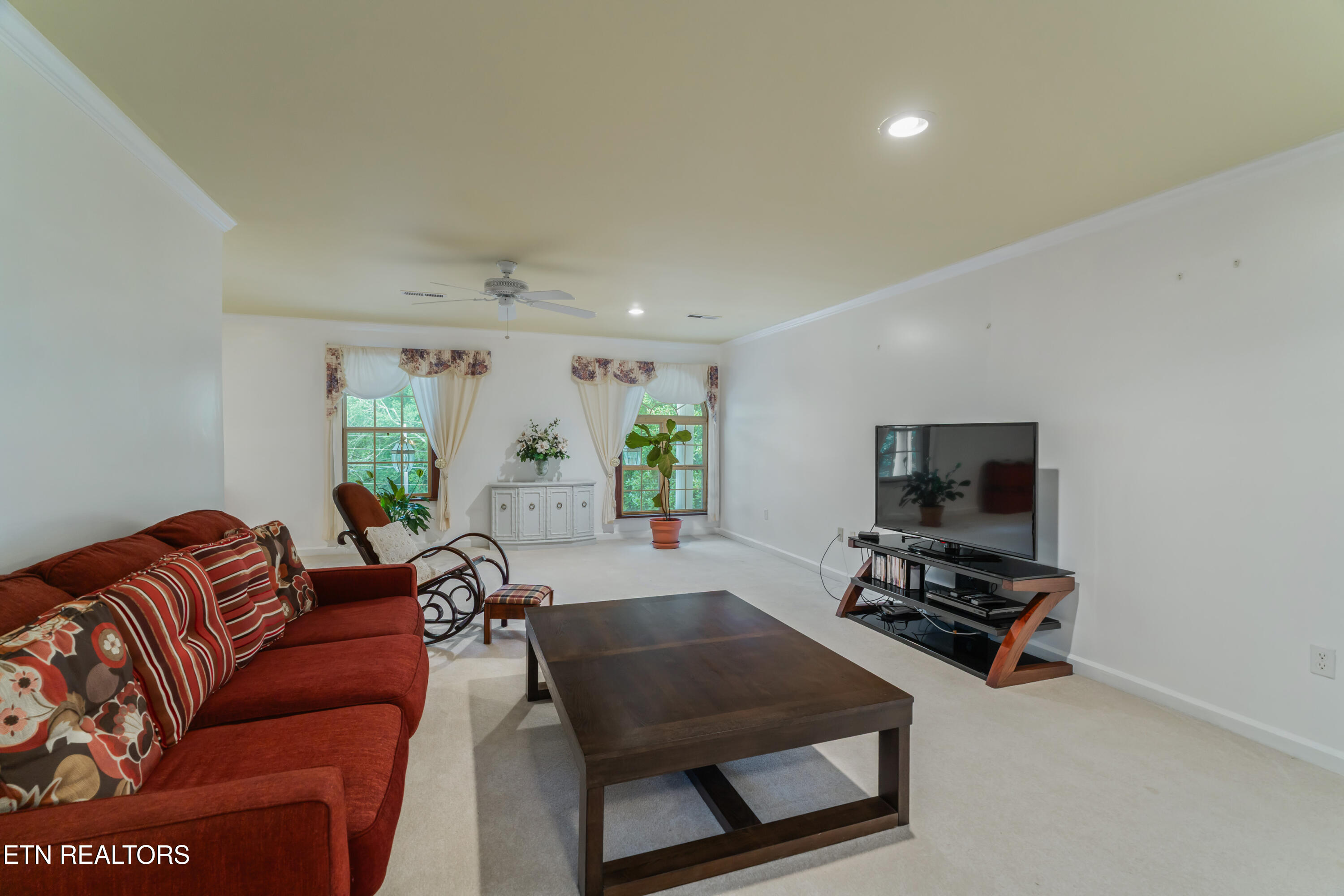 233 Duncan Hollow Road Harriman TN 37748