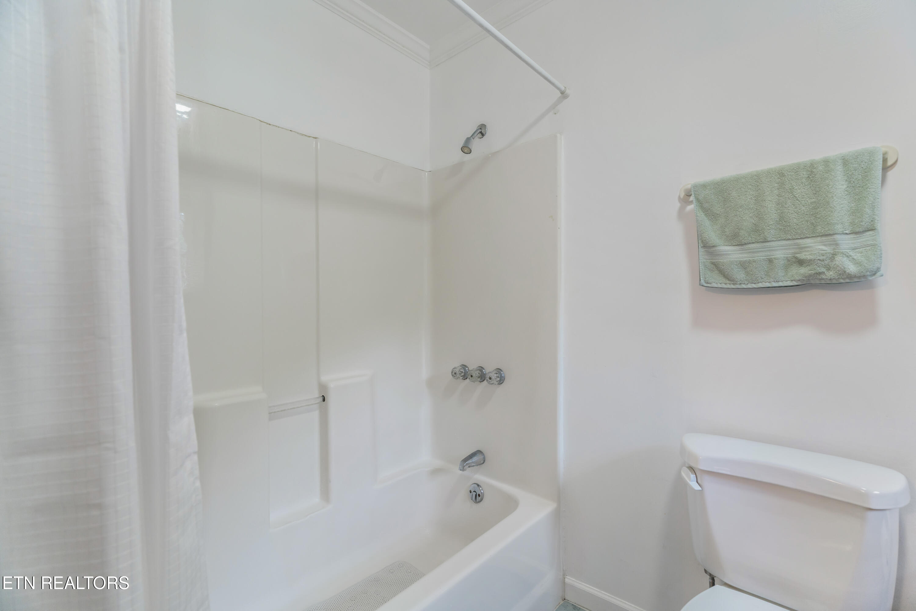 233 Duncan Hollow Road Harriman TN 37748