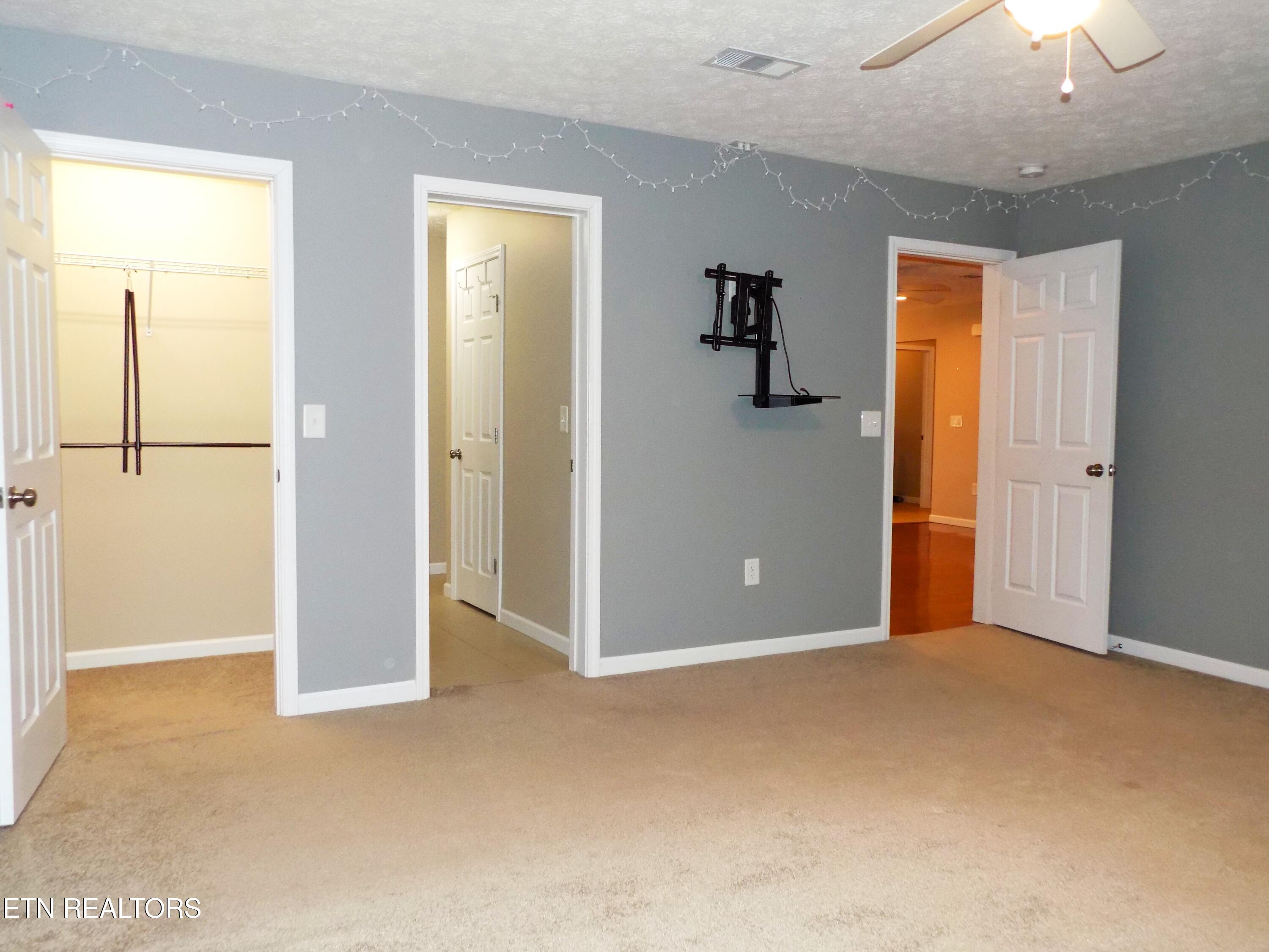 642 Privet Drive Dandridge TN 37725